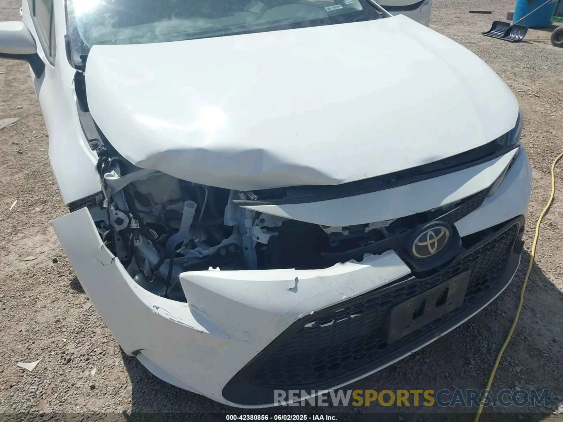 6 Photograph of a damaged car JTDEPRAE0LJ019713 TOYOTA COROLLA 2020