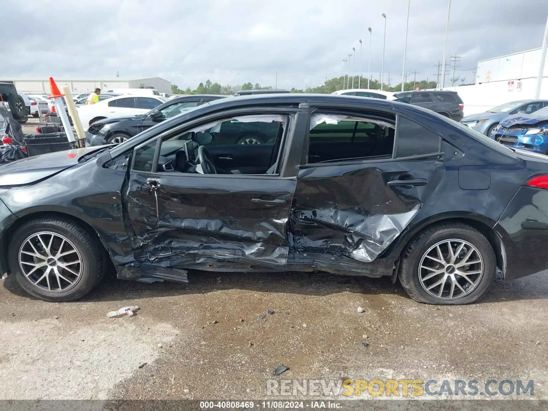 14 Photograph of a damaged car JTDEPRAE0LJ028203 TOYOTA COROLLA 2020