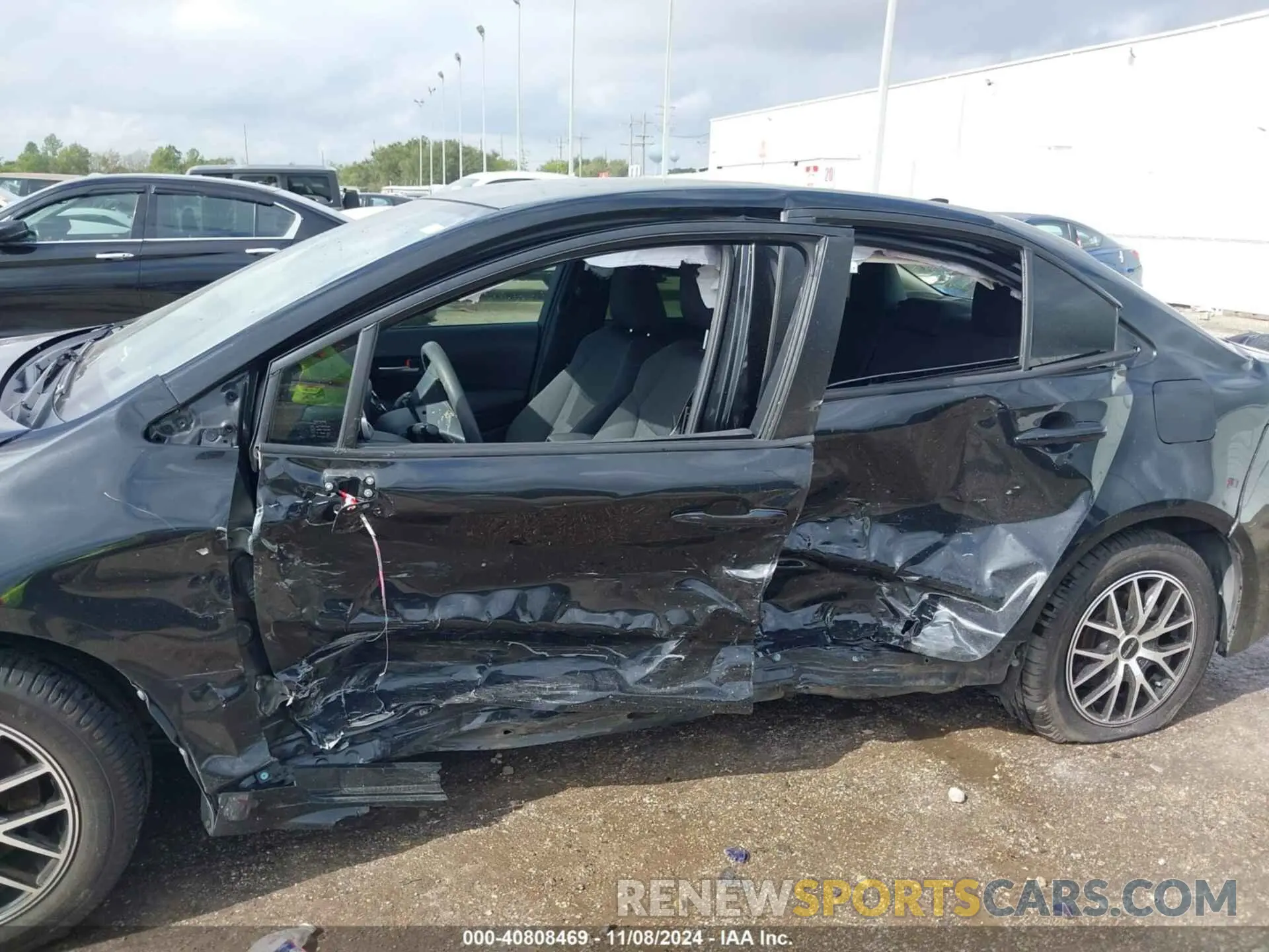 6 Photograph of a damaged car JTDEPRAE0LJ028203 TOYOTA COROLLA 2020