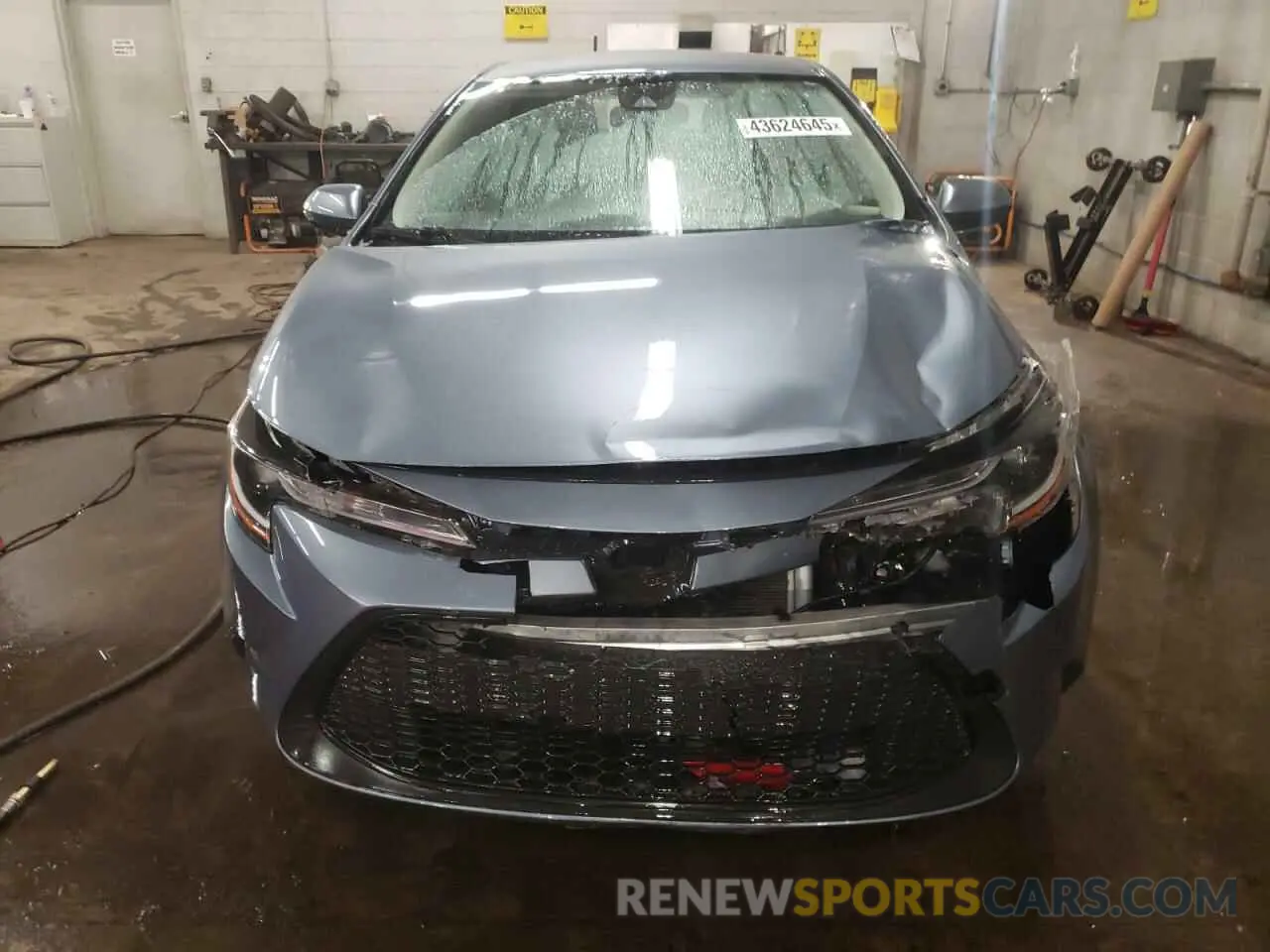 5 Photograph of a damaged car JTDEPRAE0LJ032266 TOYOTA COROLLA 2020