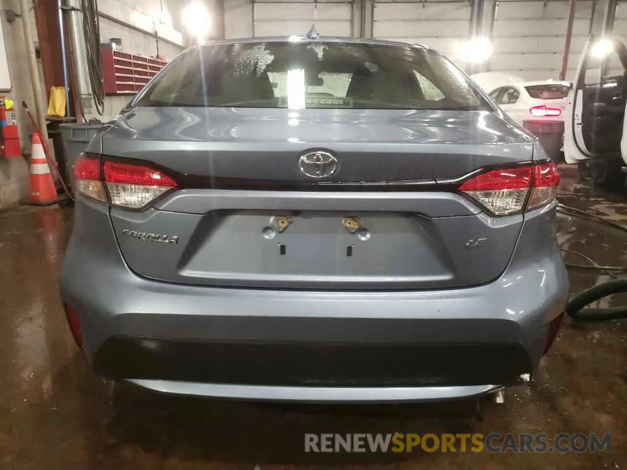 6 Photograph of a damaged car JTDEPRAE0LJ032266 TOYOTA COROLLA 2020