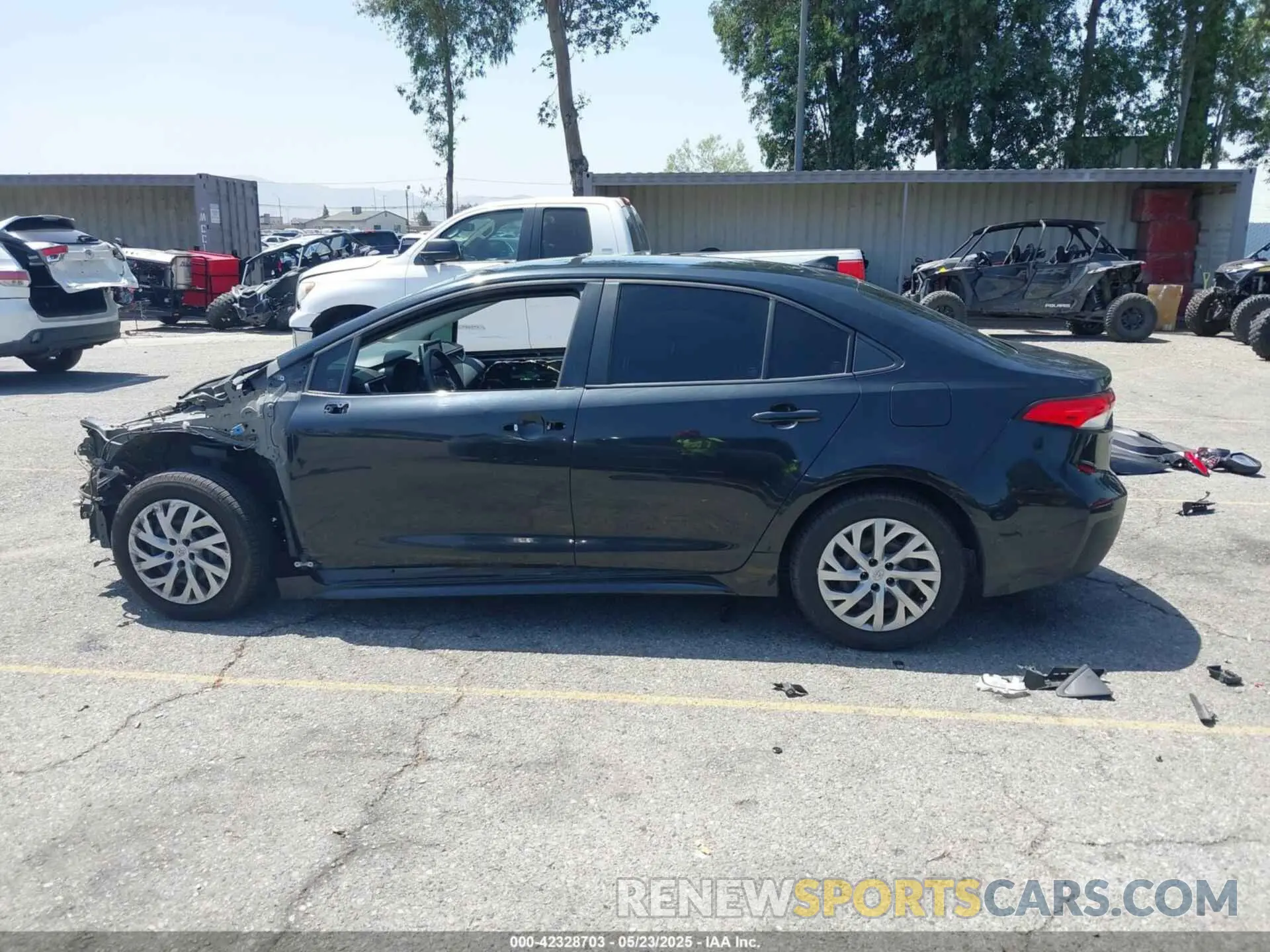 15 Photograph of a damaged car JTDEPRAE0LJ045664 TOYOTA COROLLA 2020