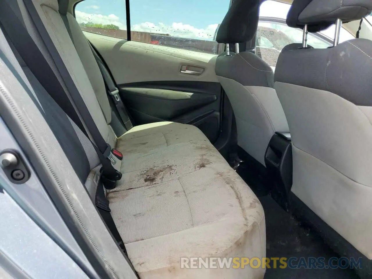 10 Photograph of a damaged car JTDEPRAE0LJ058995 TOYOTA COROLLA 2020