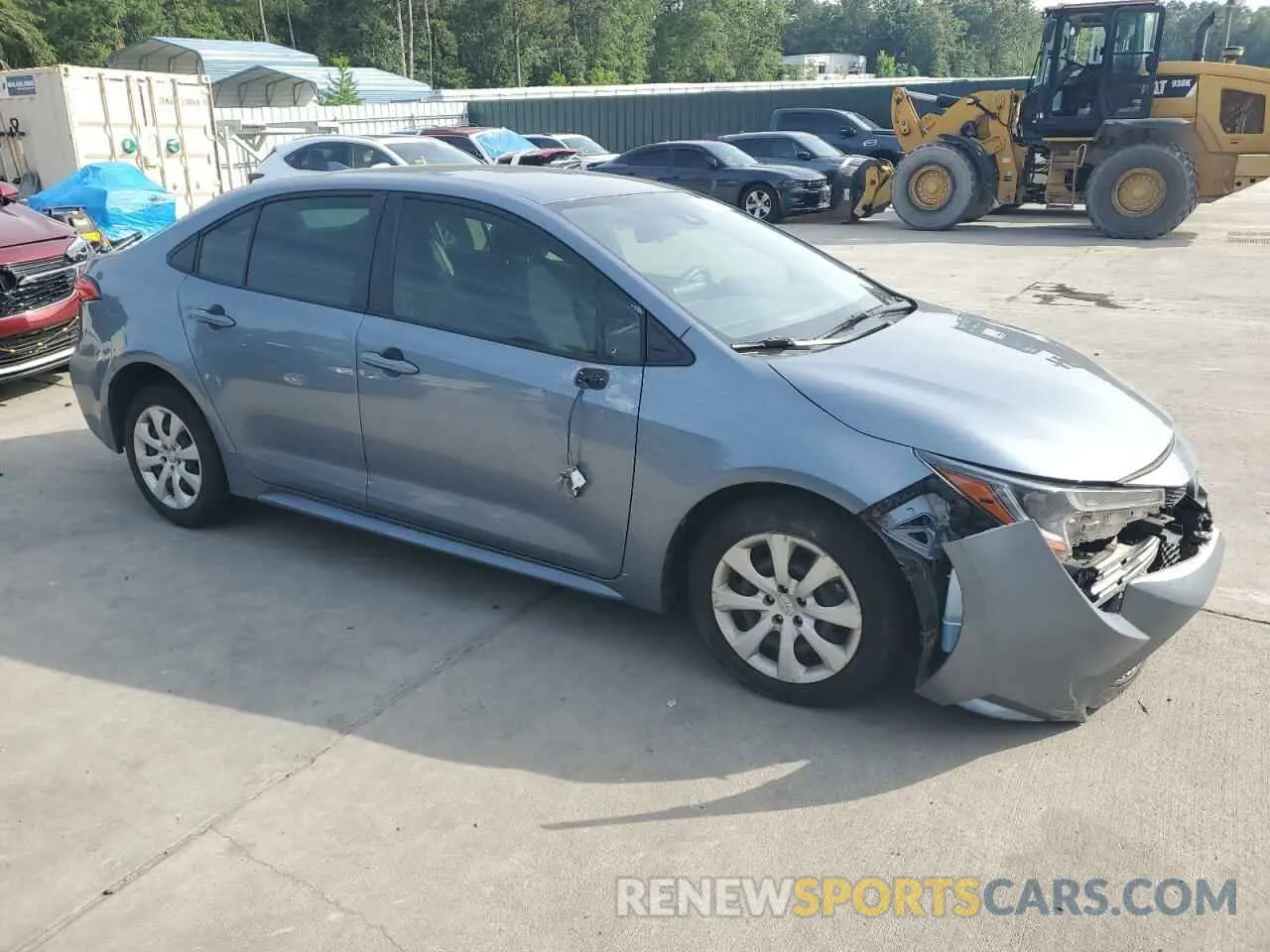 4 Photograph of a damaged car JTDEPRAE0LJ060004 TOYOTA COROLLA 2020
