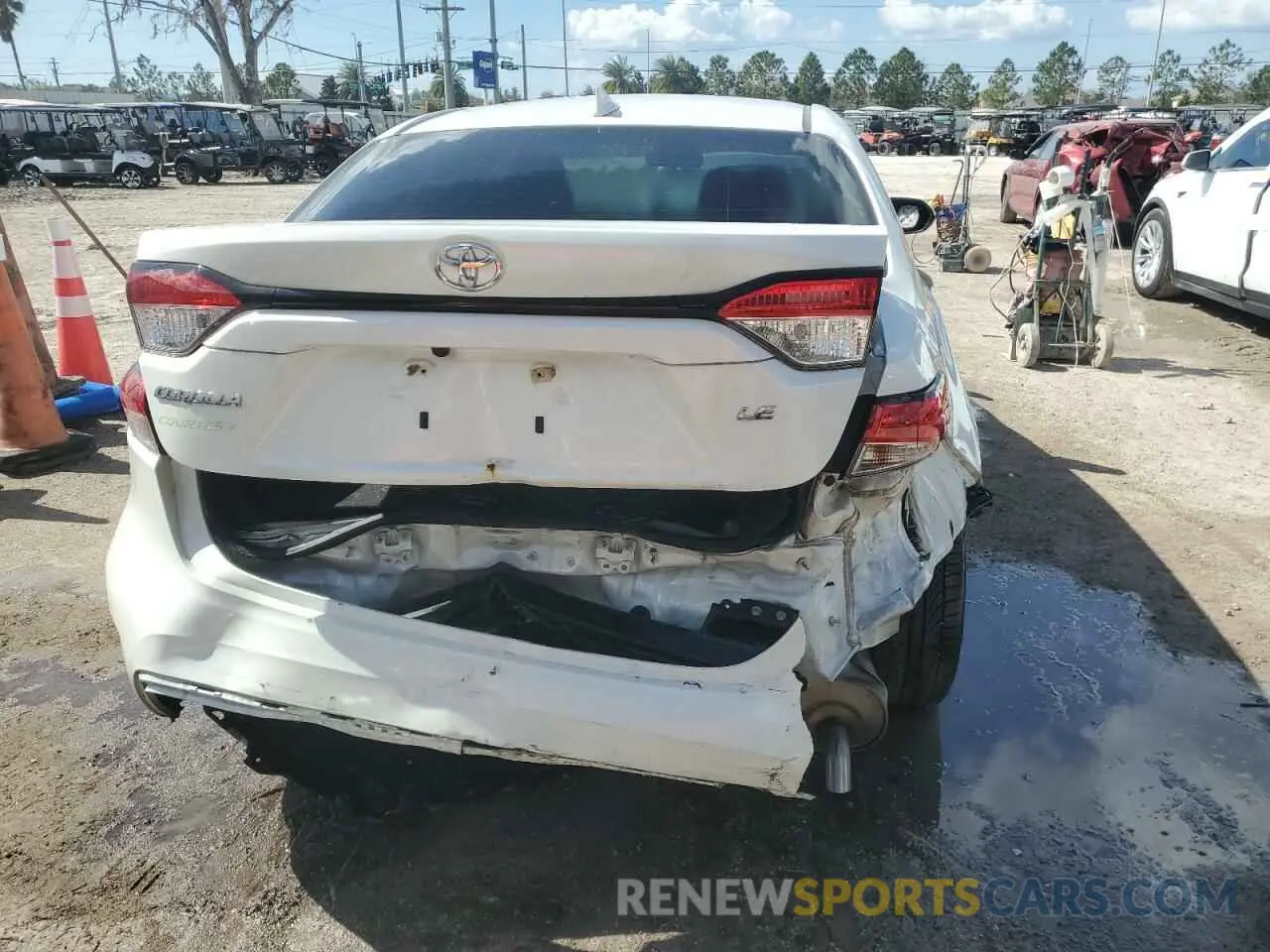 6 Photograph of a damaged car JTDEPRAE0LJ065025 TOYOTA COROLLA 2020