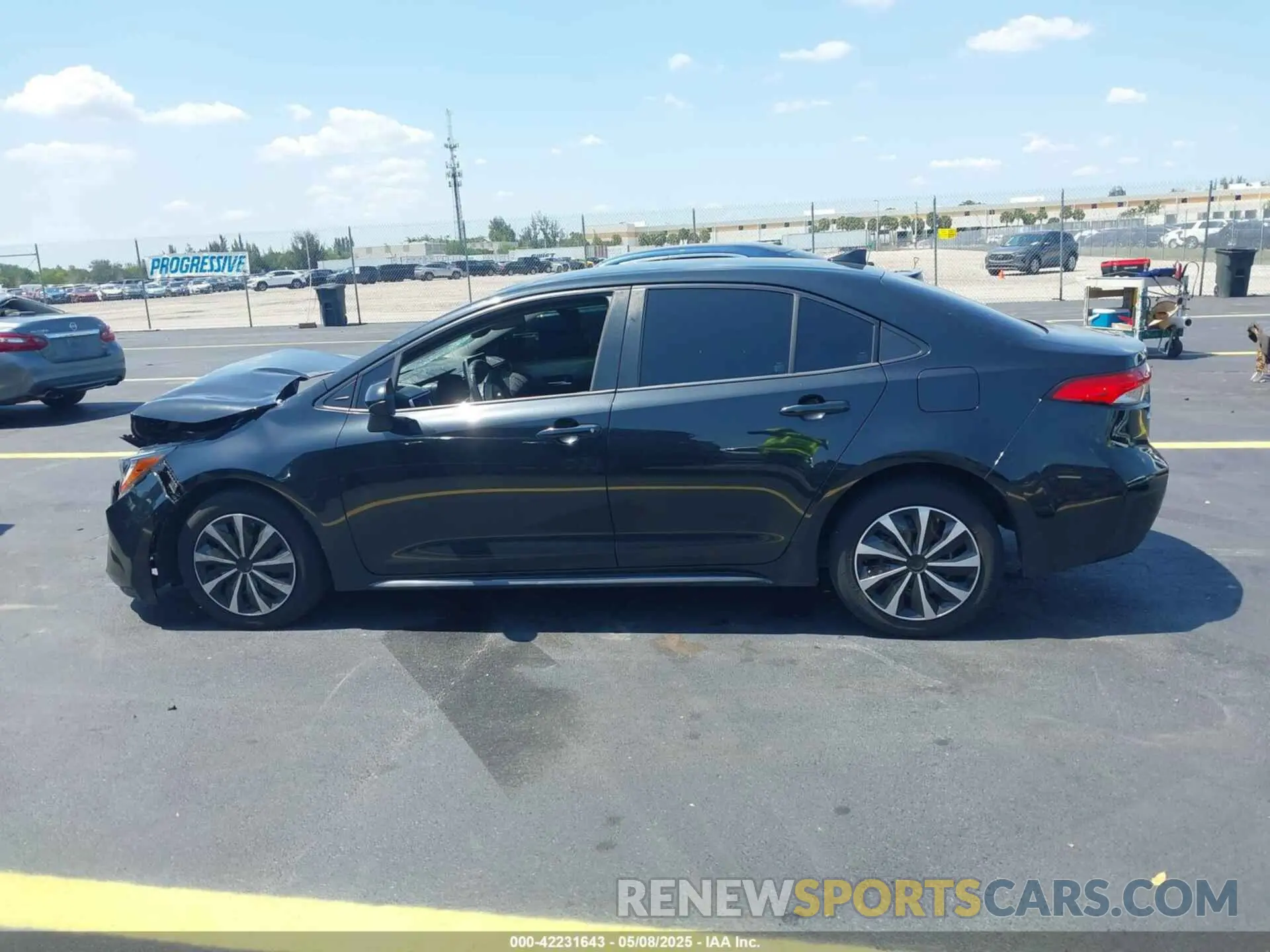 14 Photograph of a damaged car JTDEPRAE0LJ065428 TOYOTA COROLLA 2020