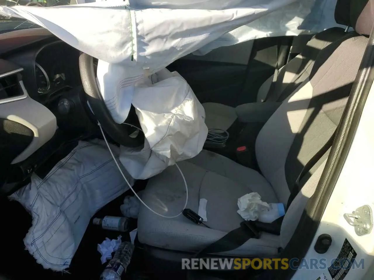 7 Photograph of a damaged car JTDEPRAE0LJ073819 TOYOTA COROLLA 2020