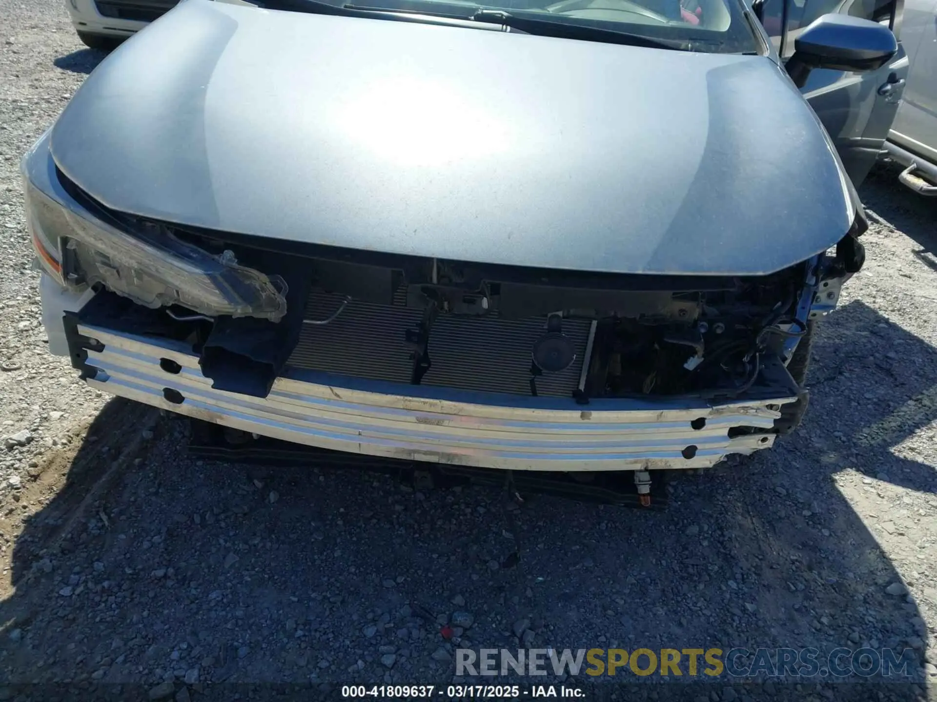 17 Photograph of a damaged car JTDEPRAE0LJ095741 TOYOTA COROLLA 2020