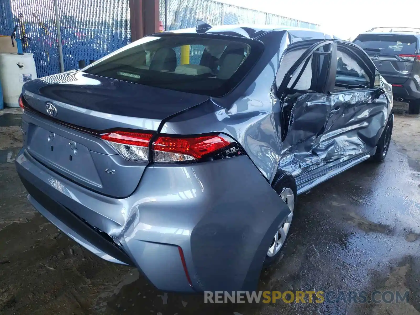 4 Photograph of a damaged car JTDEPRAE0LJ102199 TOYOTA COROLLA 2020