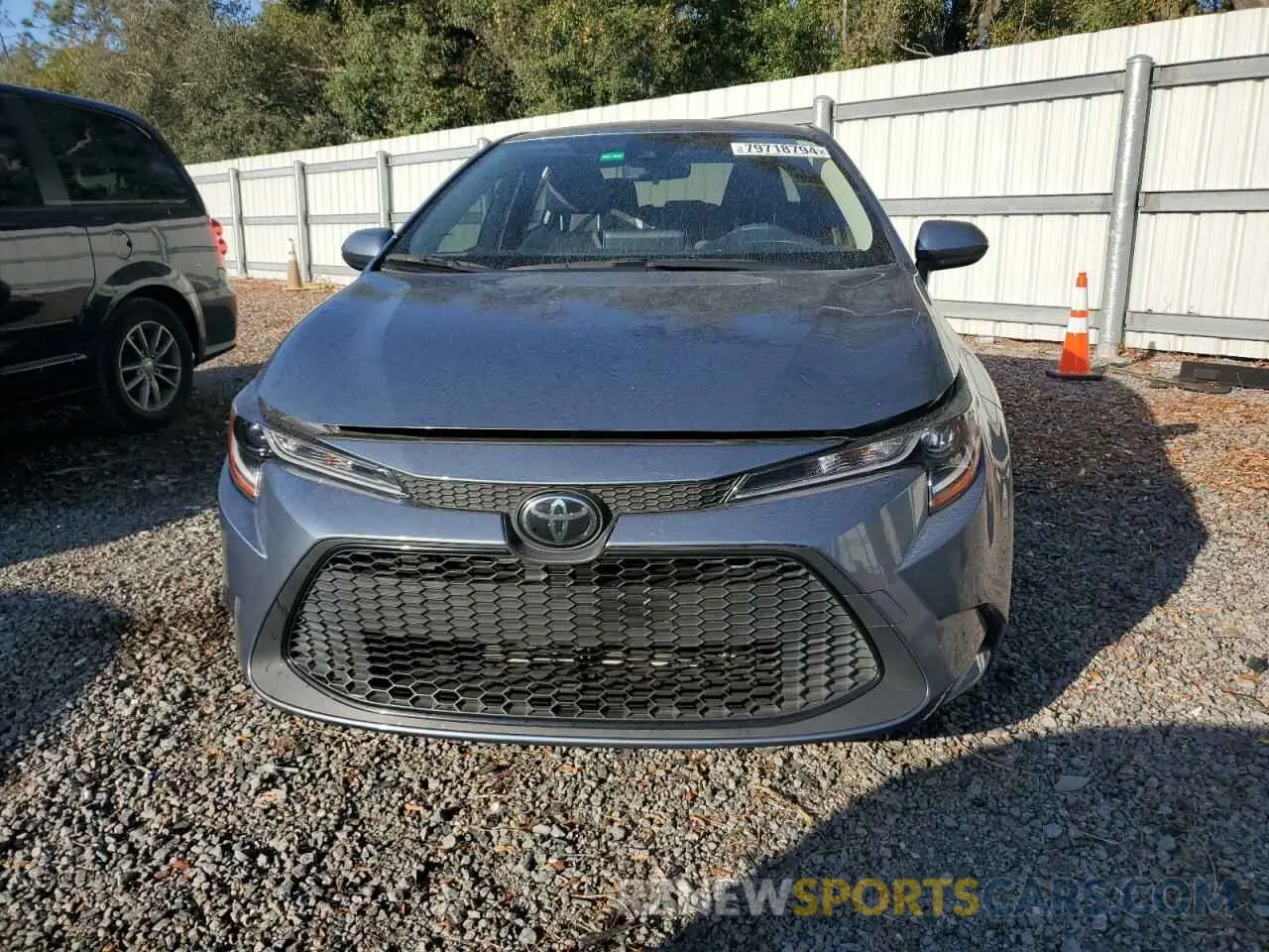 5 Photograph of a damaged car JTDEPRAE0LJ102204 TOYOTA COROLLA 2020