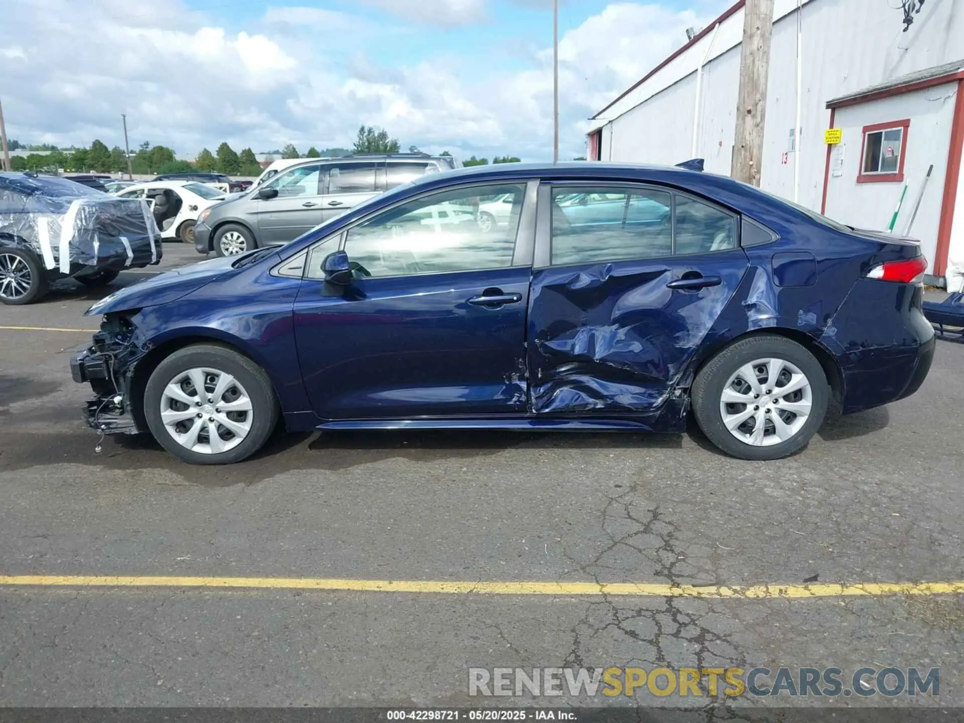 15 Photograph of a damaged car JTDEPRAE0LJ109816 TOYOTA COROLLA 2020