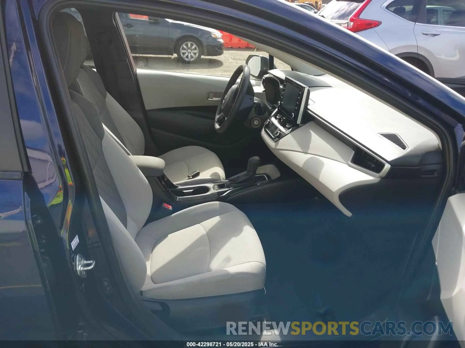 5 Photograph of a damaged car JTDEPRAE0LJ109816 TOYOTA COROLLA 2020