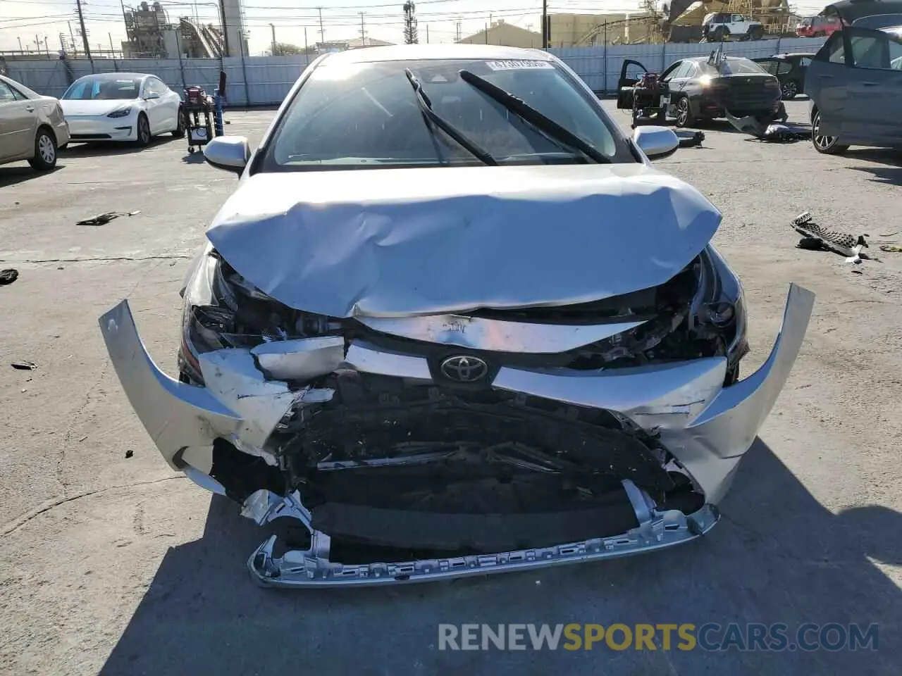 5 Photograph of a damaged car JTDEPRAE1LJ003410 TOYOTA COROLLA 2020