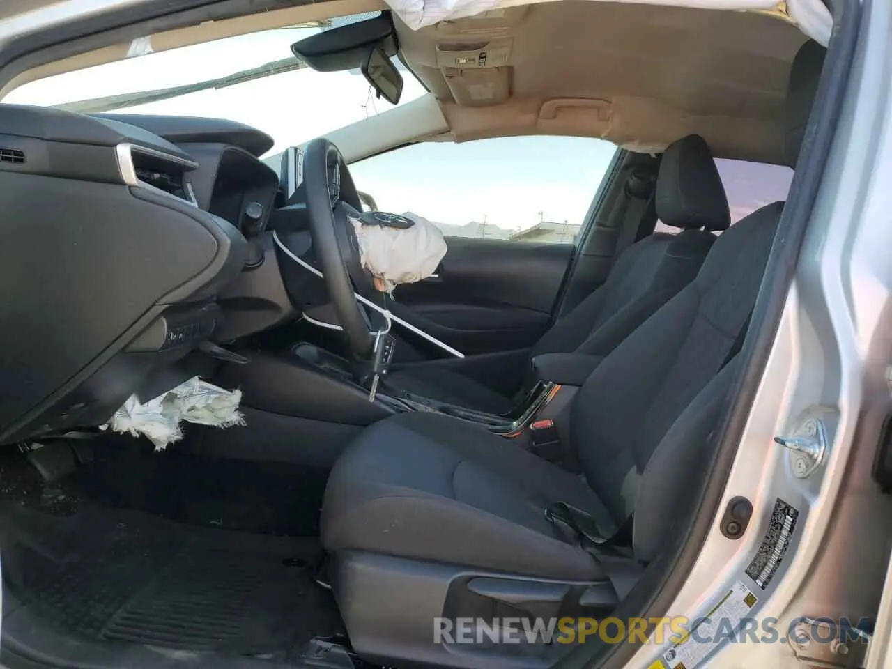 7 Photograph of a damaged car JTDEPRAE1LJ003410 TOYOTA COROLLA 2020