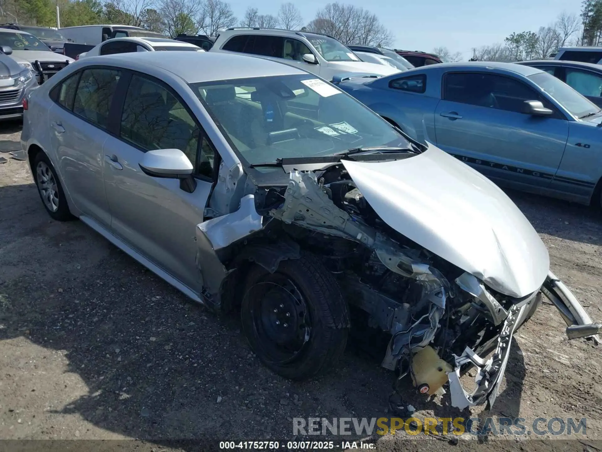 1 Photograph of a damaged car JTDEPRAE1LJ005304 TOYOTA COROLLA 2020