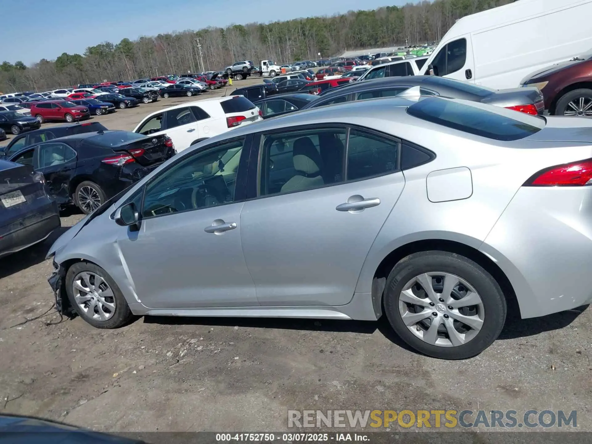 14 Photograph of a damaged car JTDEPRAE1LJ005304 TOYOTA COROLLA 2020