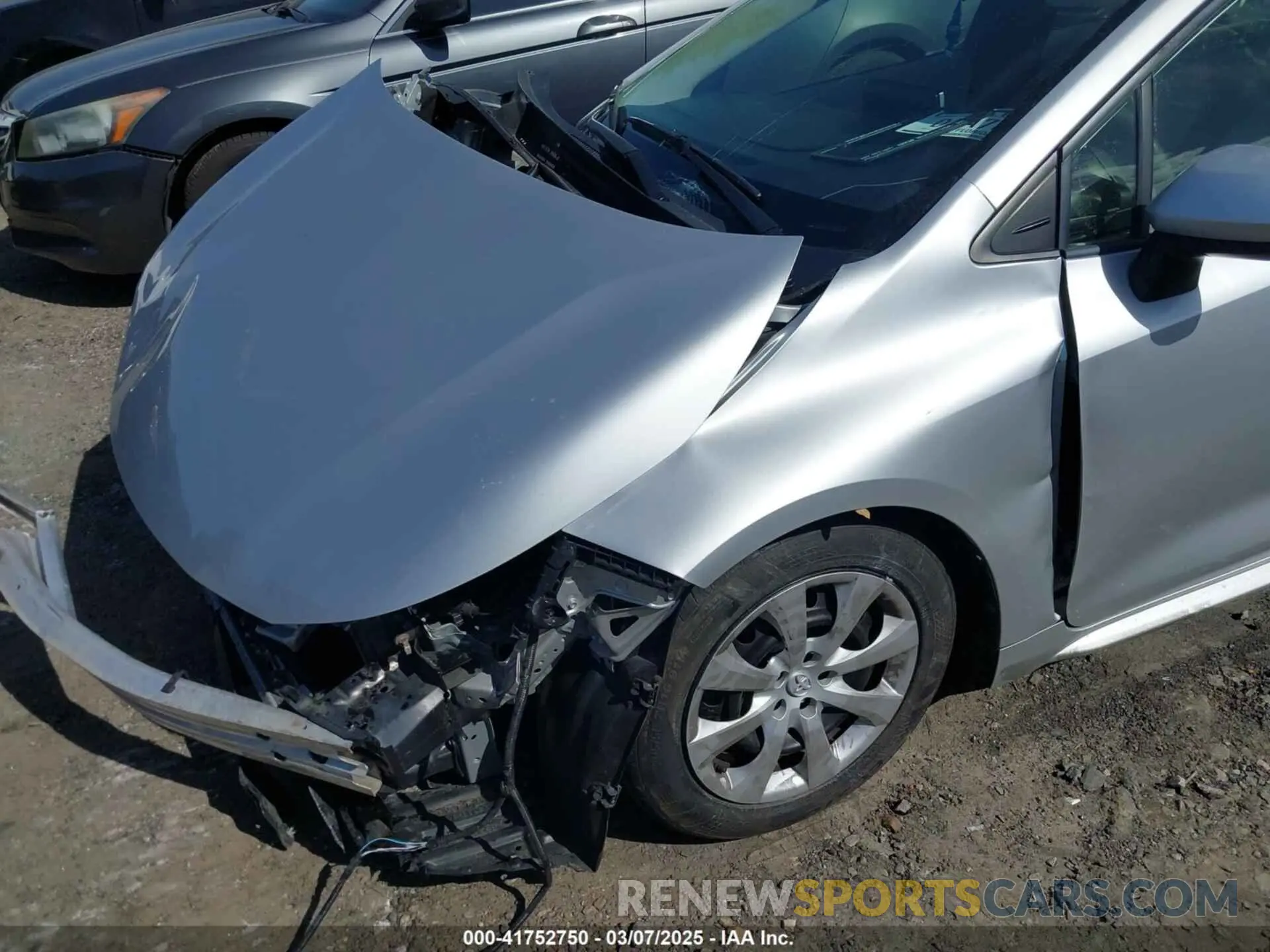 6 Photograph of a damaged car JTDEPRAE1LJ005304 TOYOTA COROLLA 2020