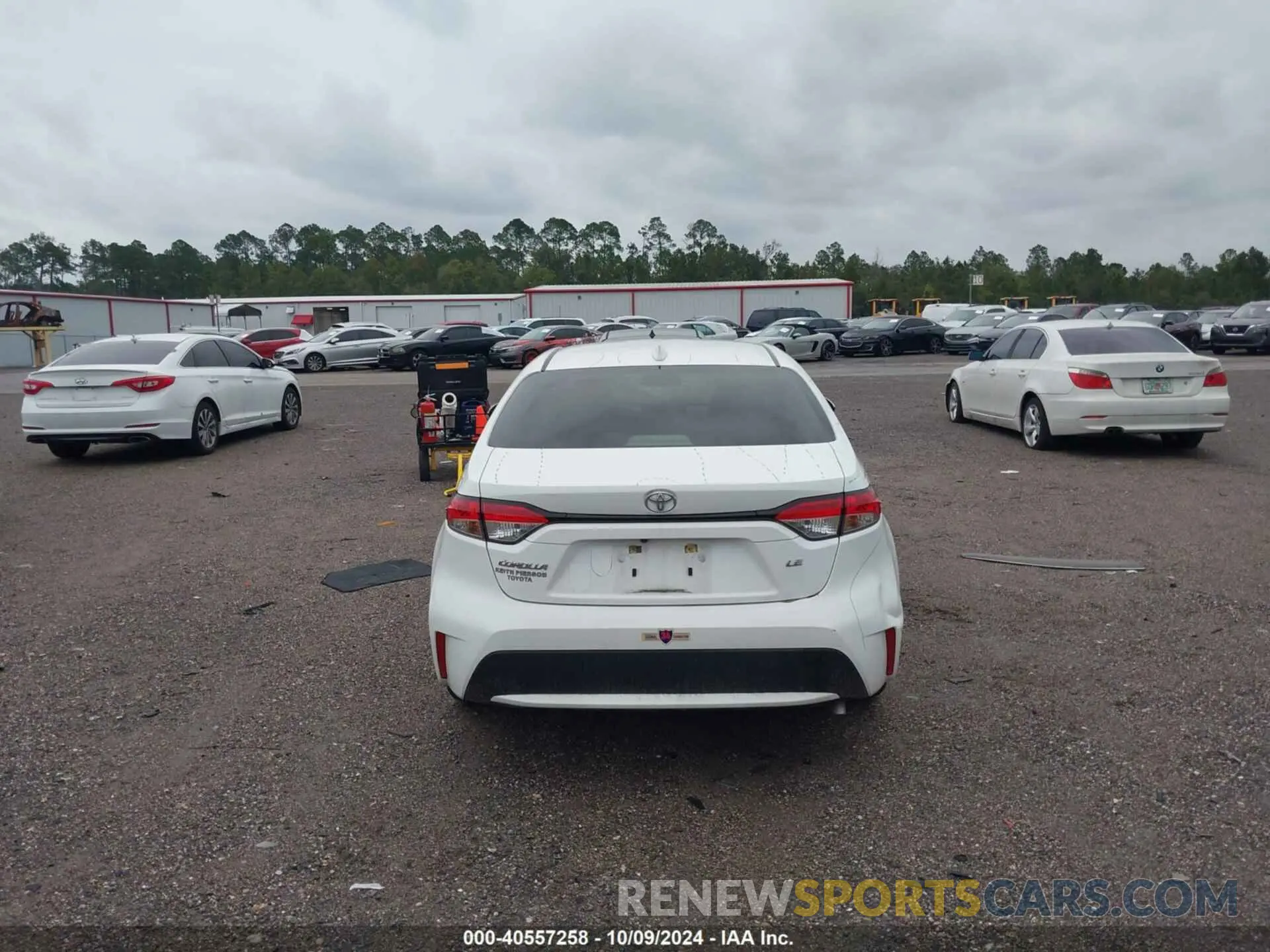 16 Photograph of a damaged car JTDEPRAE1LJ016349 TOYOTA COROLLA 2020
