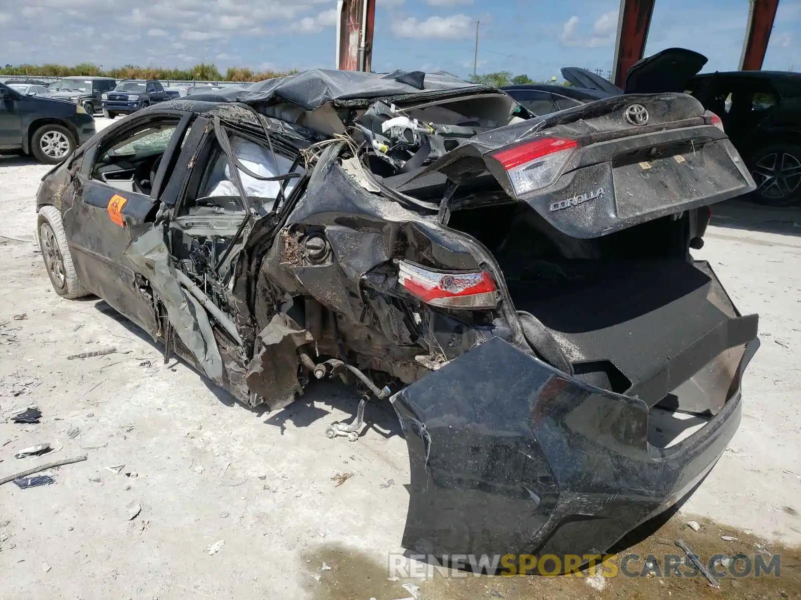 3 Photograph of a damaged car JTDEPRAE1LJ028498 TOYOTA COROLLA 2020