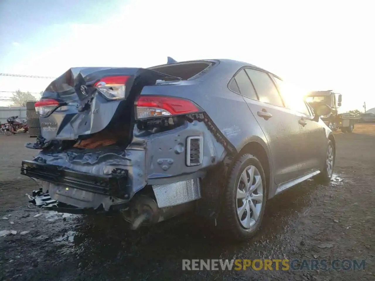 4 Photograph of a damaged car JTDEPRAE1LJ029487 TOYOTA COROLLA 2020