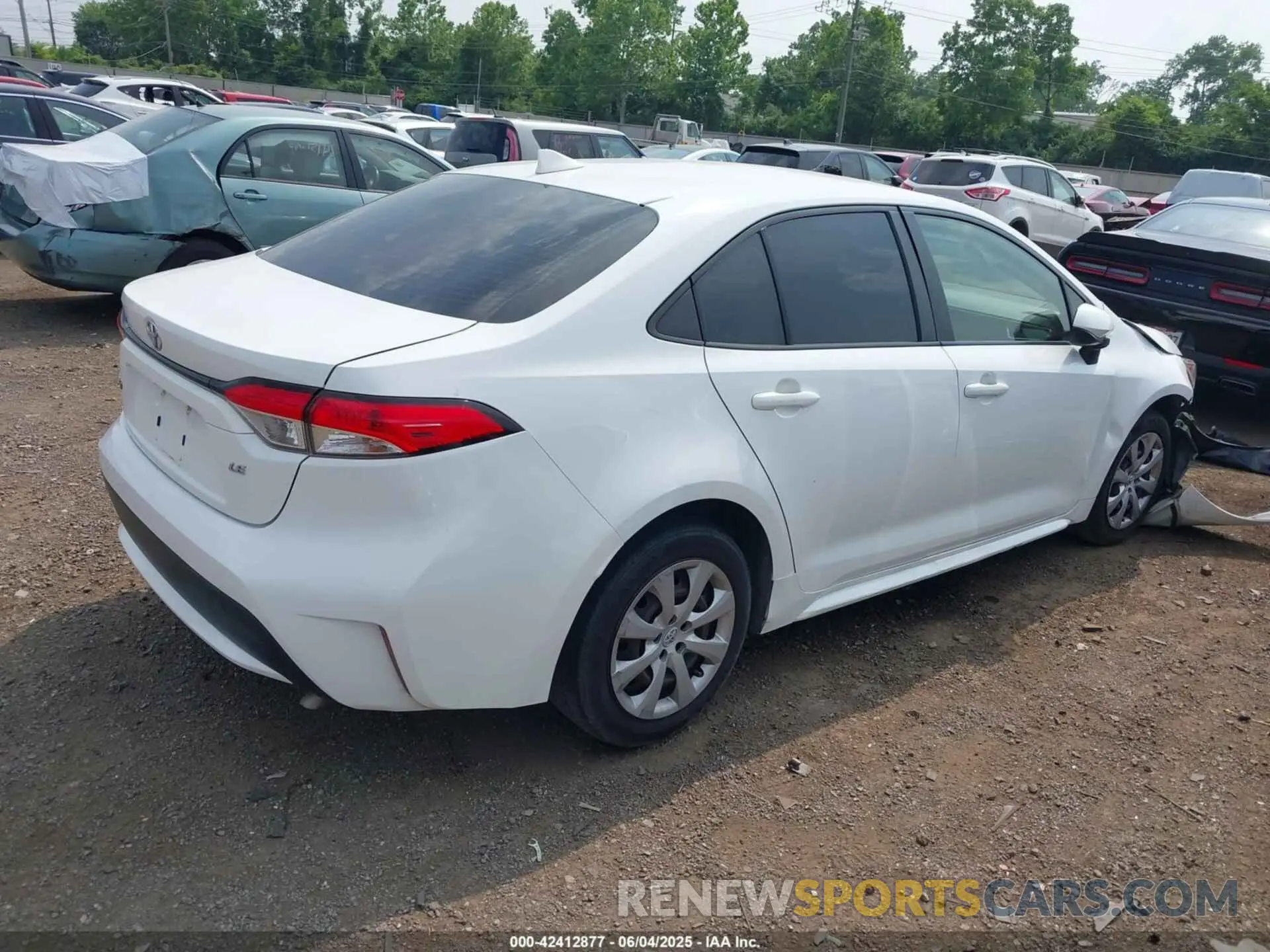 4 Photograph of a damaged car JTDEPRAE1LJ035192 TOYOTA COROLLA 2020