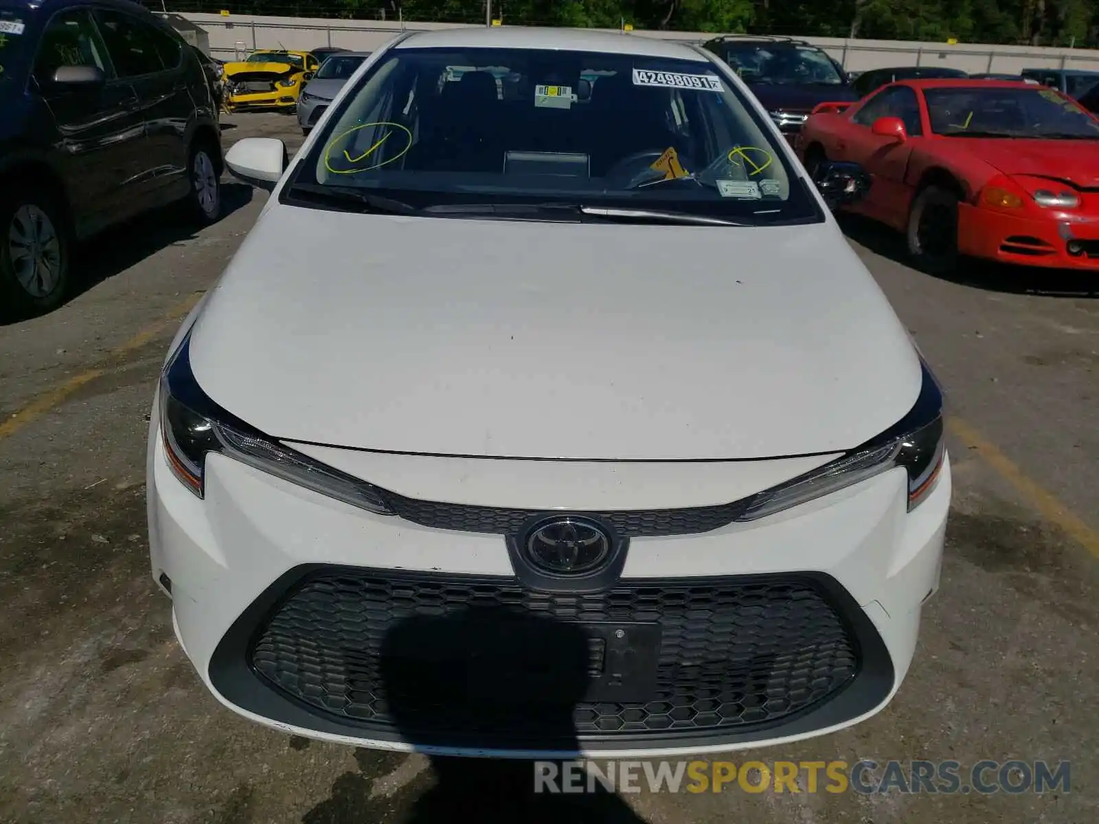 9 Photograph of a damaged car JTDEPRAE1LJ042479 TOYOTA COROLLA 2020