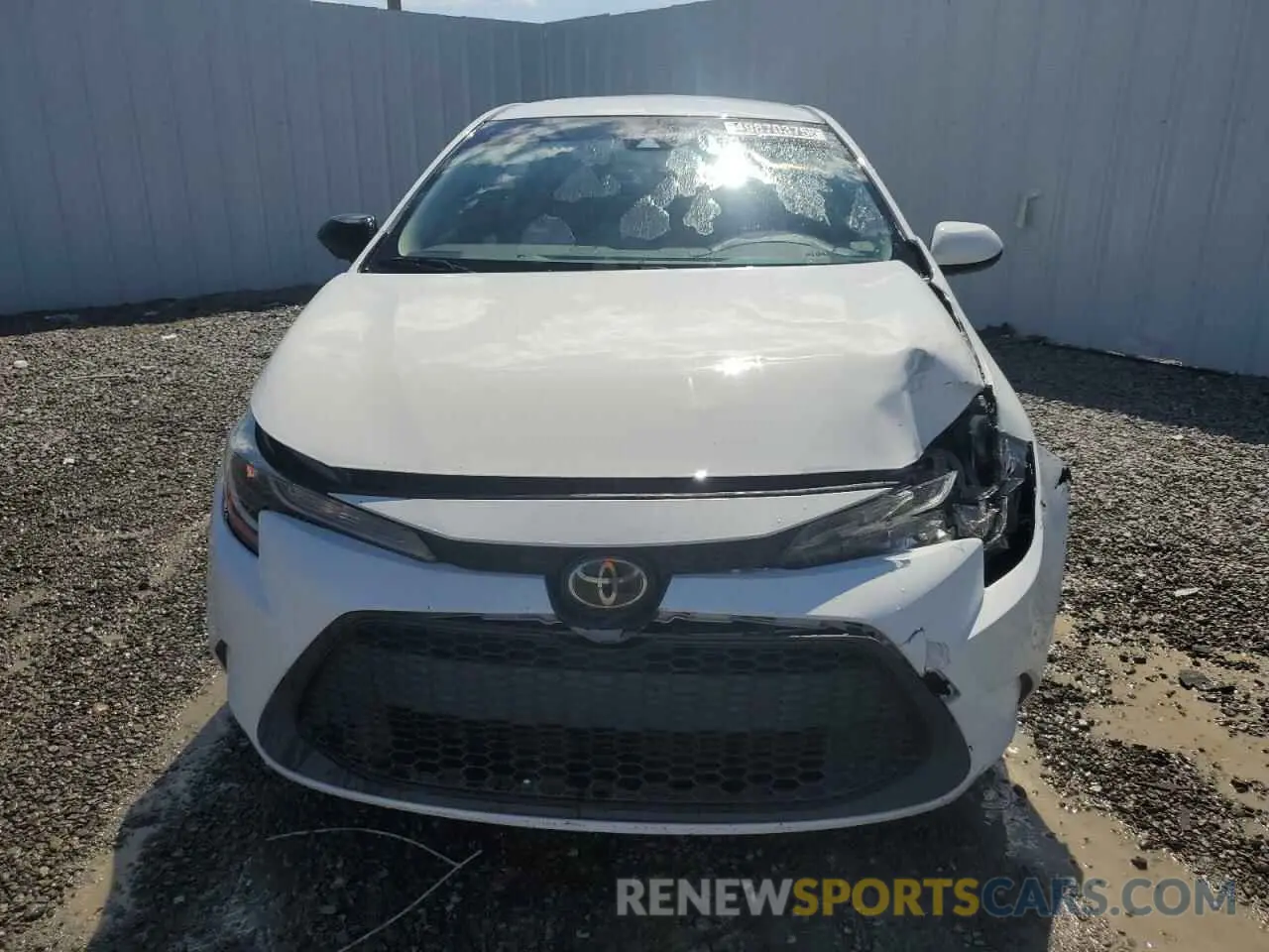 5 Photograph of a damaged car JTDEPRAE1LJ044569 TOYOTA COROLLA 2020