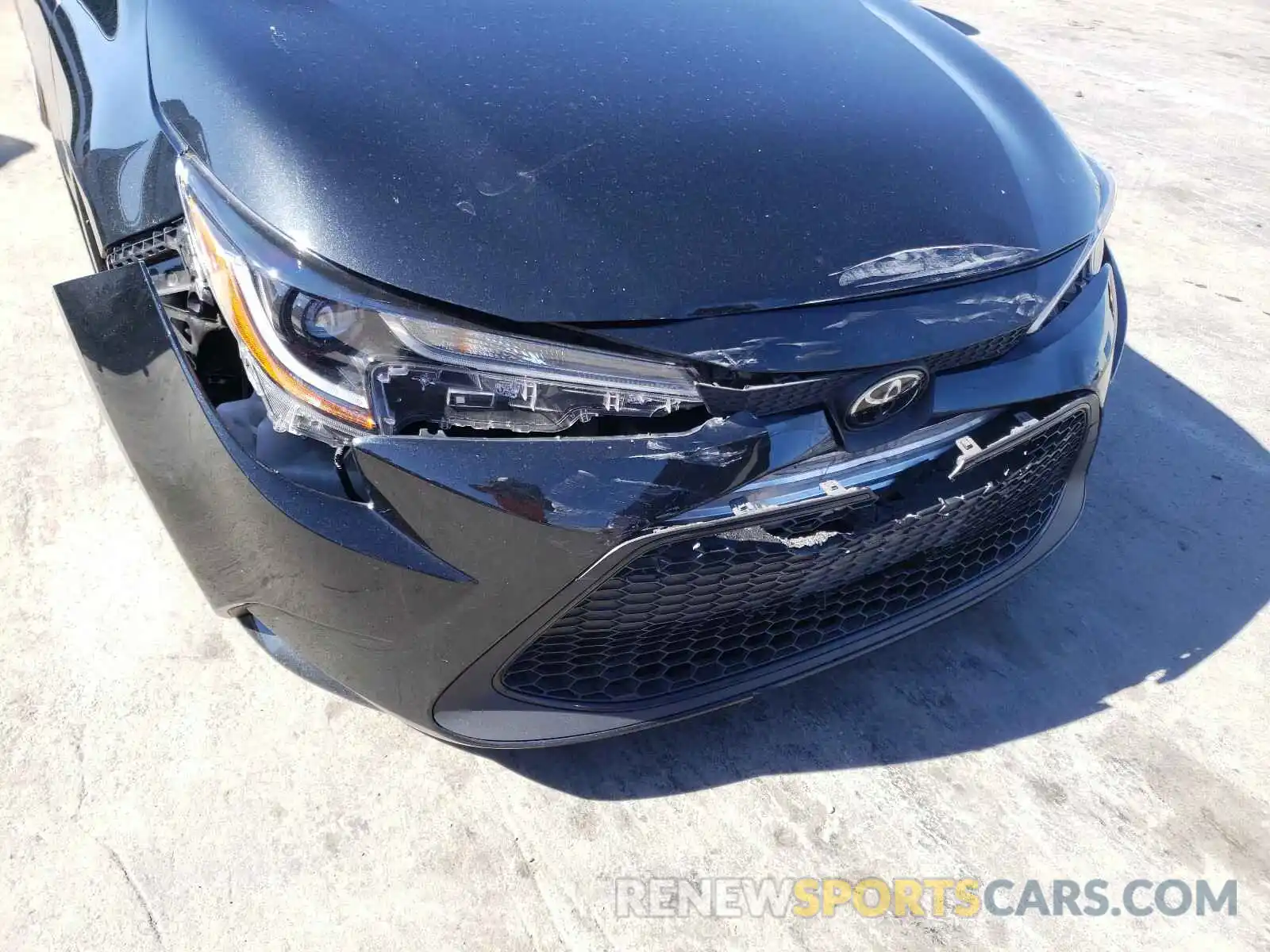 9 Photograph of a damaged car JTDEPRAE1LJ051148 TOYOTA COROLLA 2020