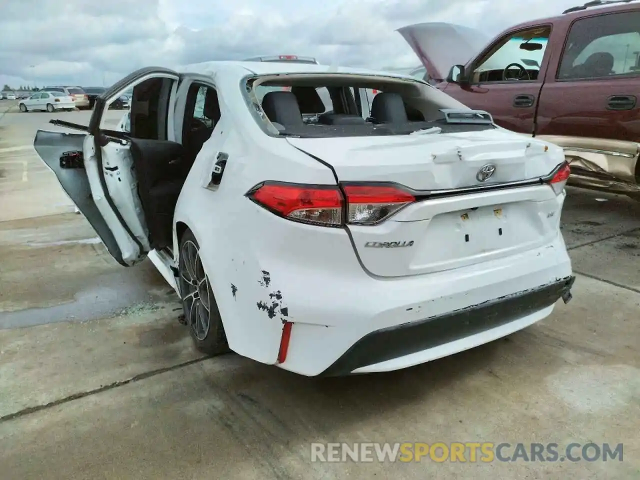 3 Photograph of a damaged car JTDEPRAE1LJ051683 TOYOTA COROLLA 2020