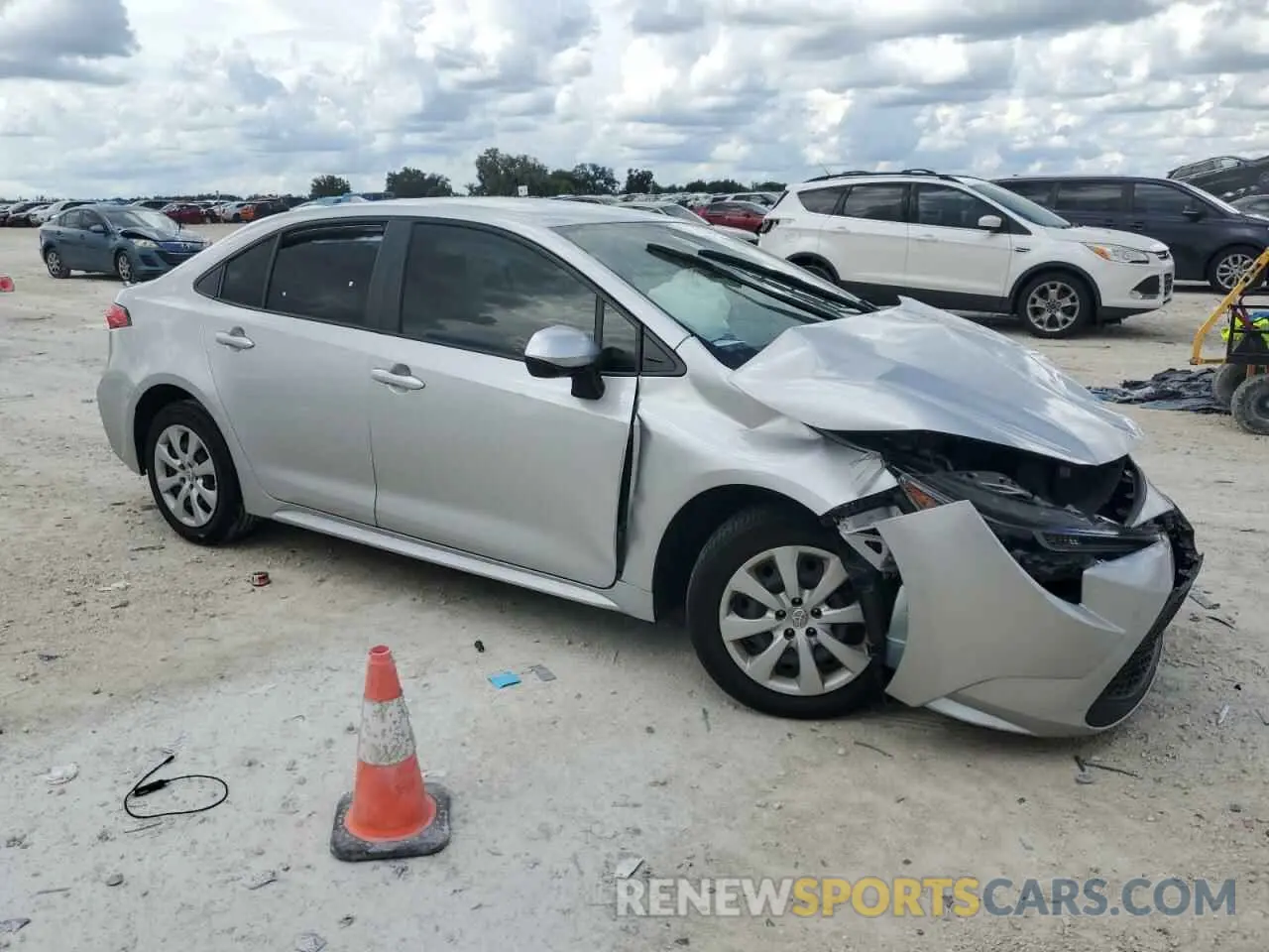 4 Photograph of a damaged car JTDEPRAE1LJ054146 TOYOTA COROLLA 2020