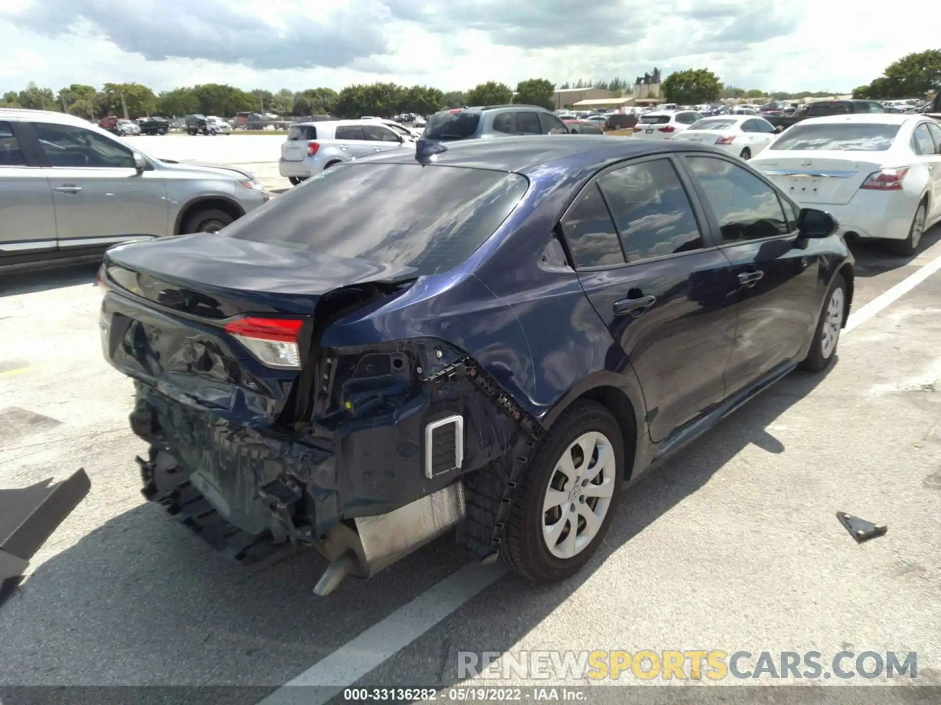 4 Photograph of a damaged car JTDEPRAE1LJ055197 TOYOTA COROLLA 2020