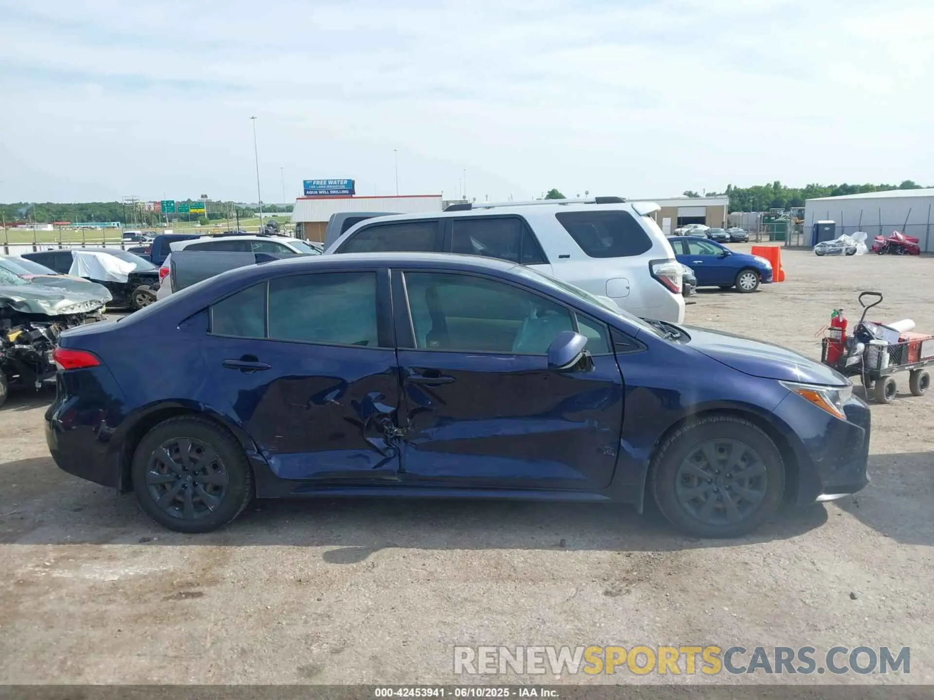 13 Photograph of a damaged car JTDEPRAE1LJ057483 TOYOTA COROLLA 2020