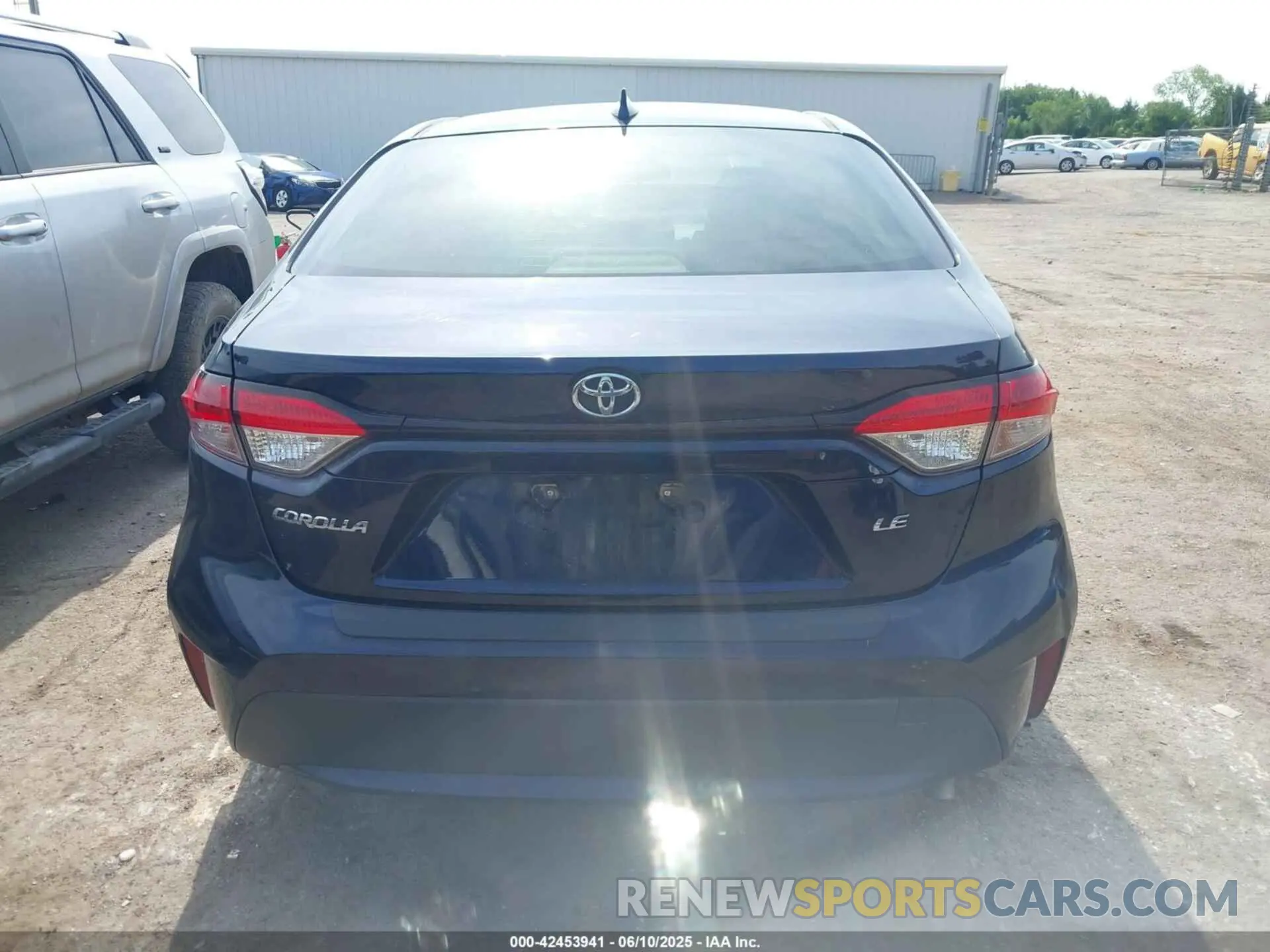 16 Photograph of a damaged car JTDEPRAE1LJ057483 TOYOTA COROLLA 2020