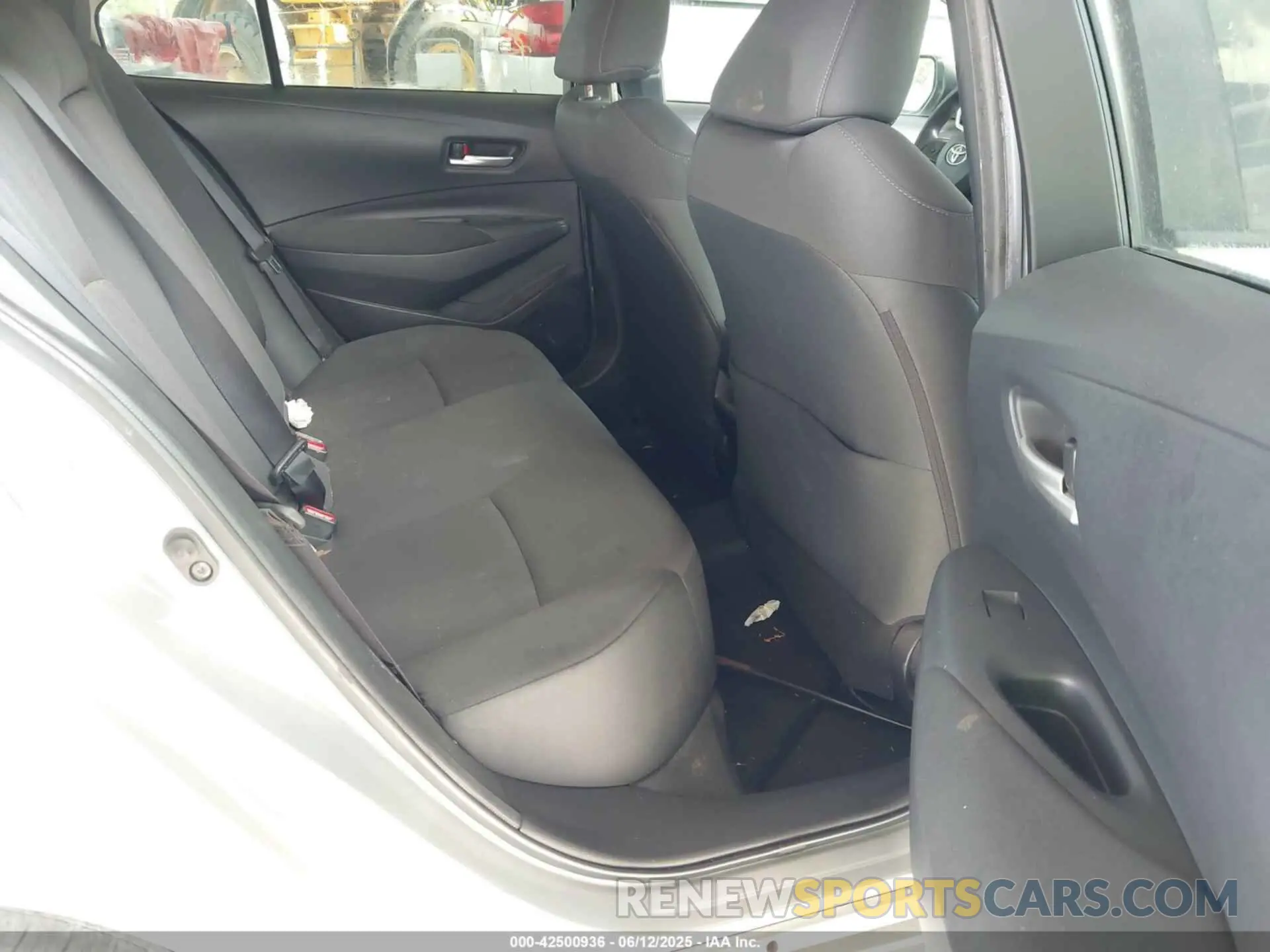 8 Photograph of a damaged car JTDEPRAE1LJ067446 TOYOTA COROLLA 2020