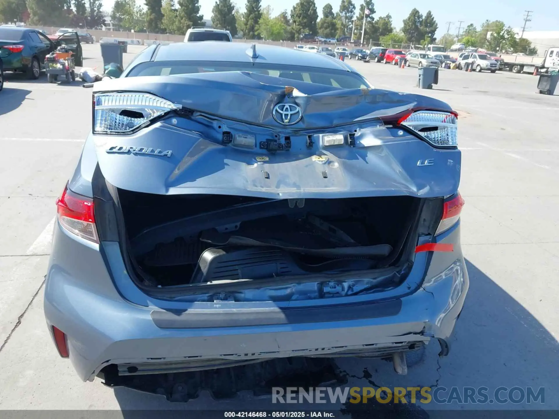 6 Photograph of a damaged car JTDEPRAE1LJ070511 TOYOTA COROLLA 2020