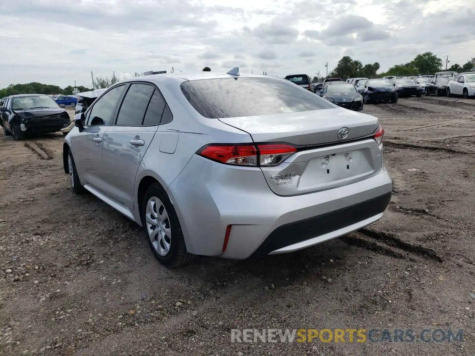 3 Photograph of a damaged car JTDEPRAE1LJ077636 TOYOTA COROLLA 2020