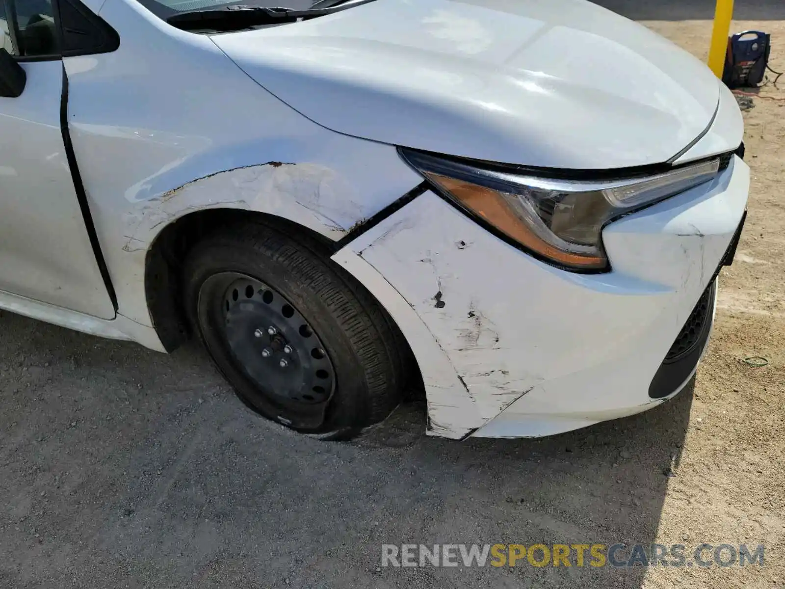 9 Photograph of a damaged car JTDEPRAE1LJ079726 TOYOTA COROLLA 2020