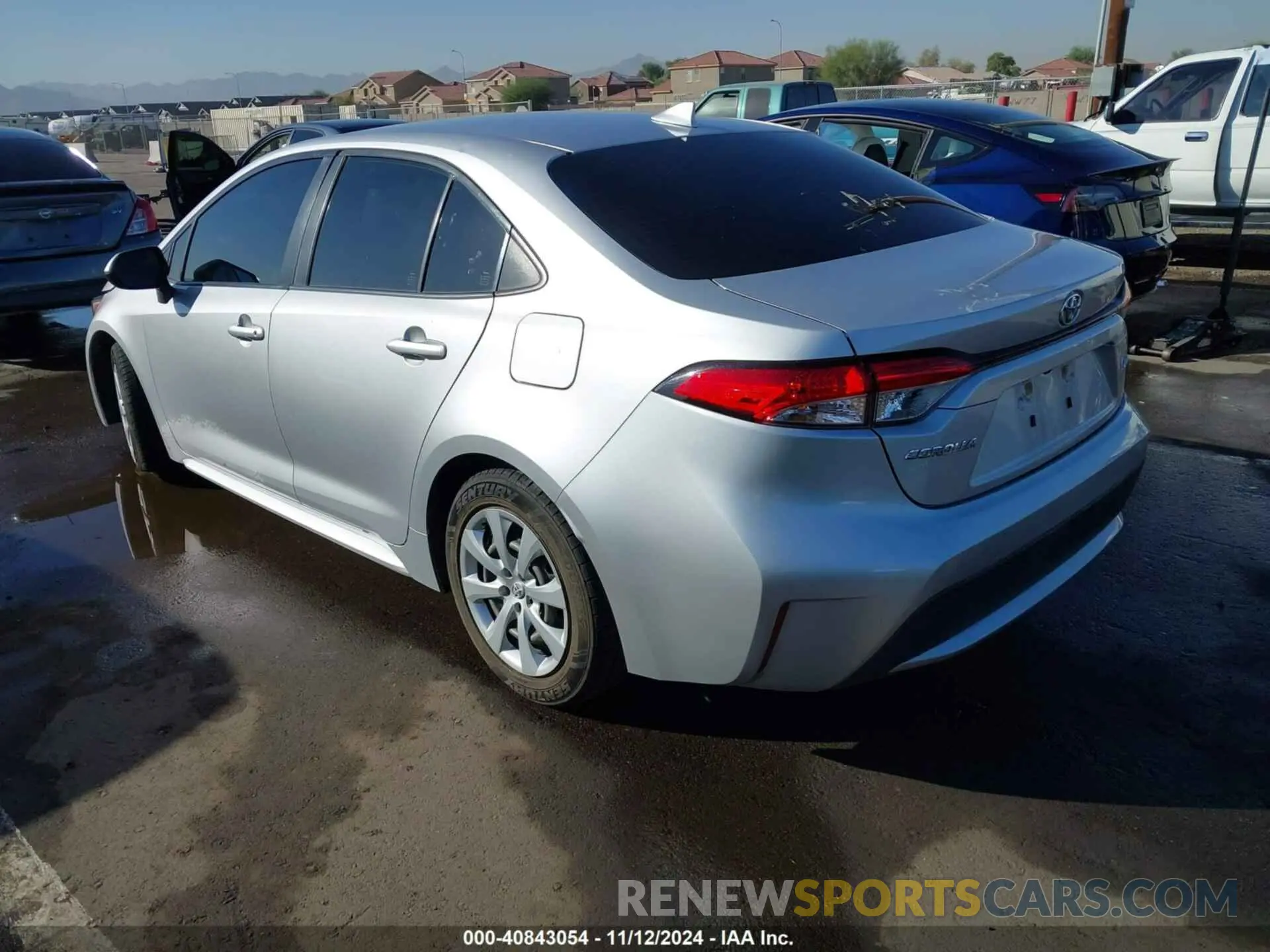 3 Photograph of a damaged car JTDEPRAE1LJ087650 TOYOTA COROLLA 2020
