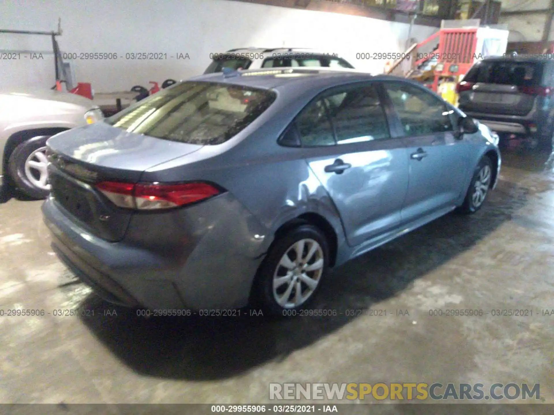 4 Photograph of a damaged car JTDEPRAE1LJ095215 TOYOTA COROLLA 2020