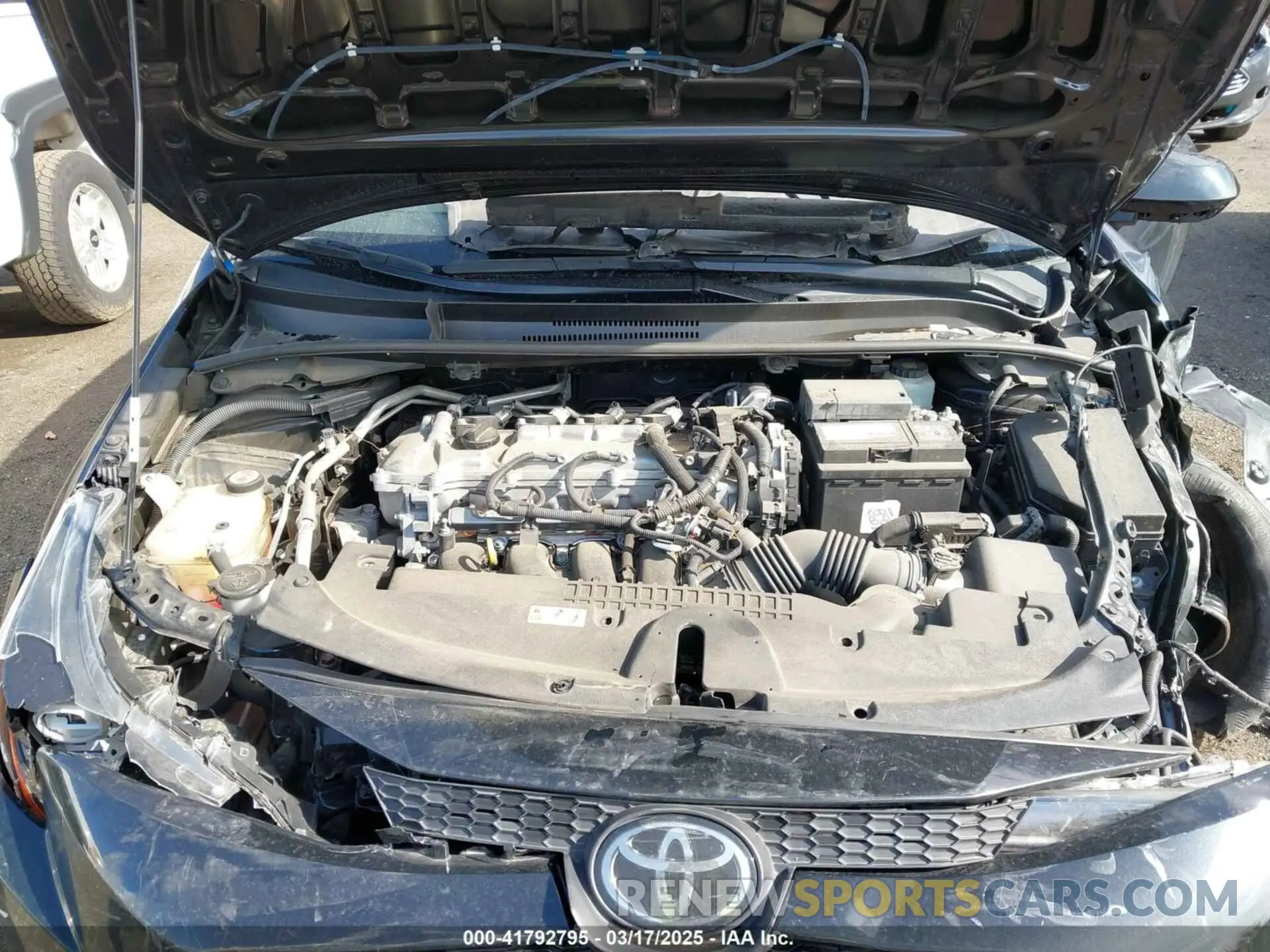 10 Photograph of a damaged car JTDEPRAE1LJ105449 TOYOTA COROLLA 2020