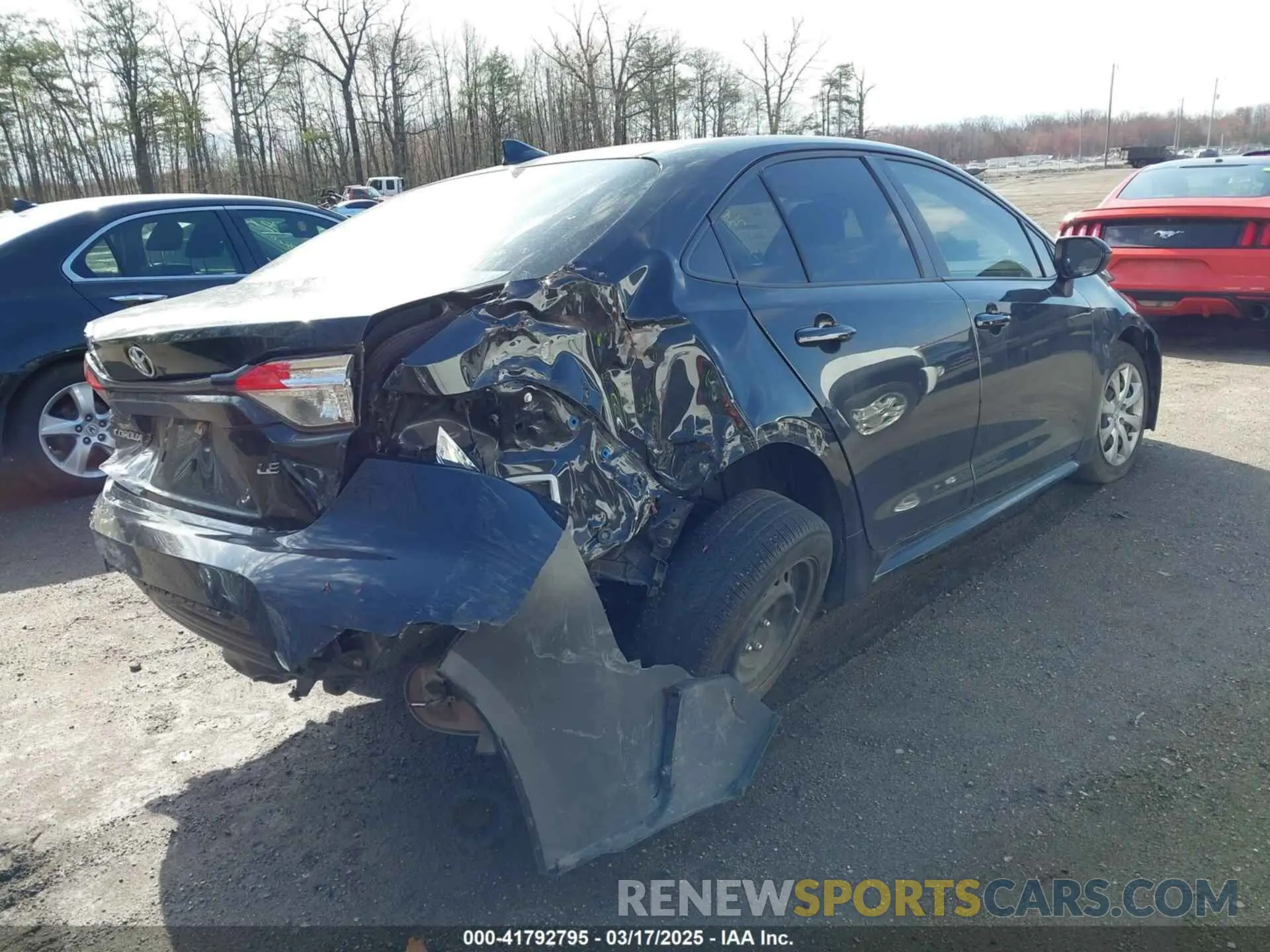 4 Photograph of a damaged car JTDEPRAE1LJ105449 TOYOTA COROLLA 2020
