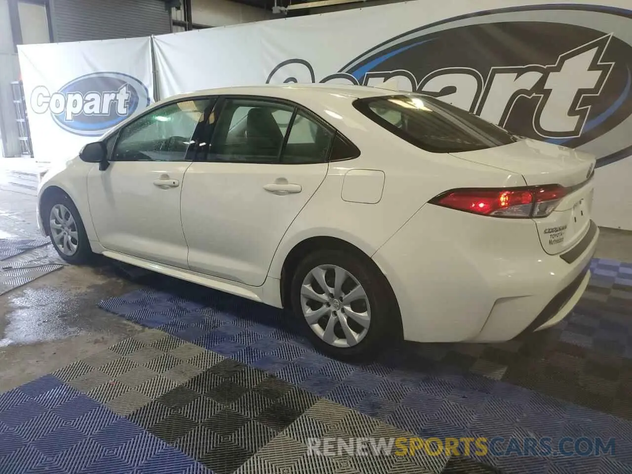 2 Photograph of a damaged car JTDEPRAE2LJ002380 TOYOTA COROLLA 2020