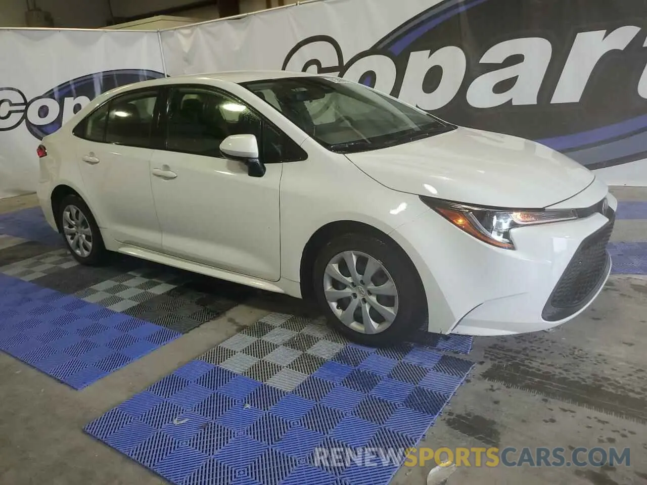 4 Photograph of a damaged car JTDEPRAE2LJ002380 TOYOTA COROLLA 2020