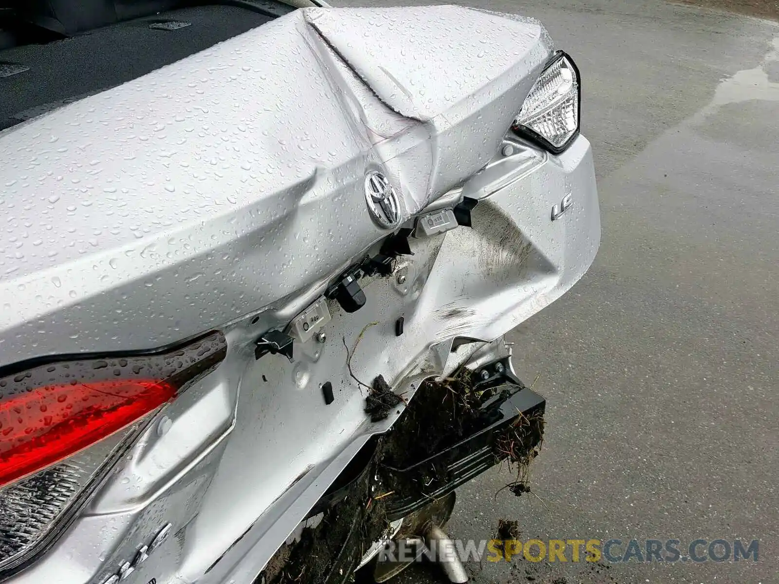 9 Photograph of a damaged car JTDEPRAE2LJ014058 TOYOTA COROLLA 2020