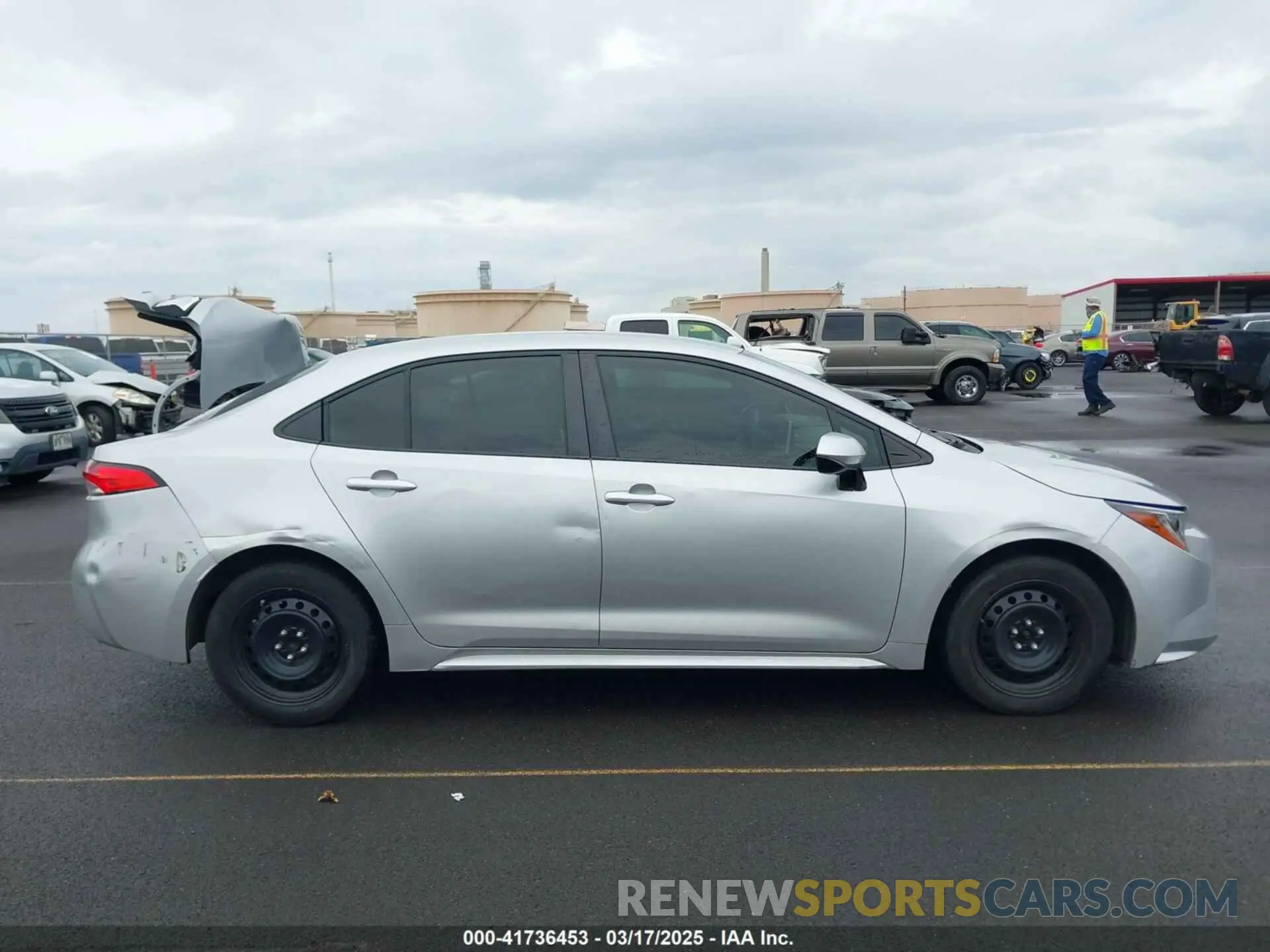 13 Photograph of a damaged car JTDEPRAE2LJ026338 TOYOTA COROLLA 2020