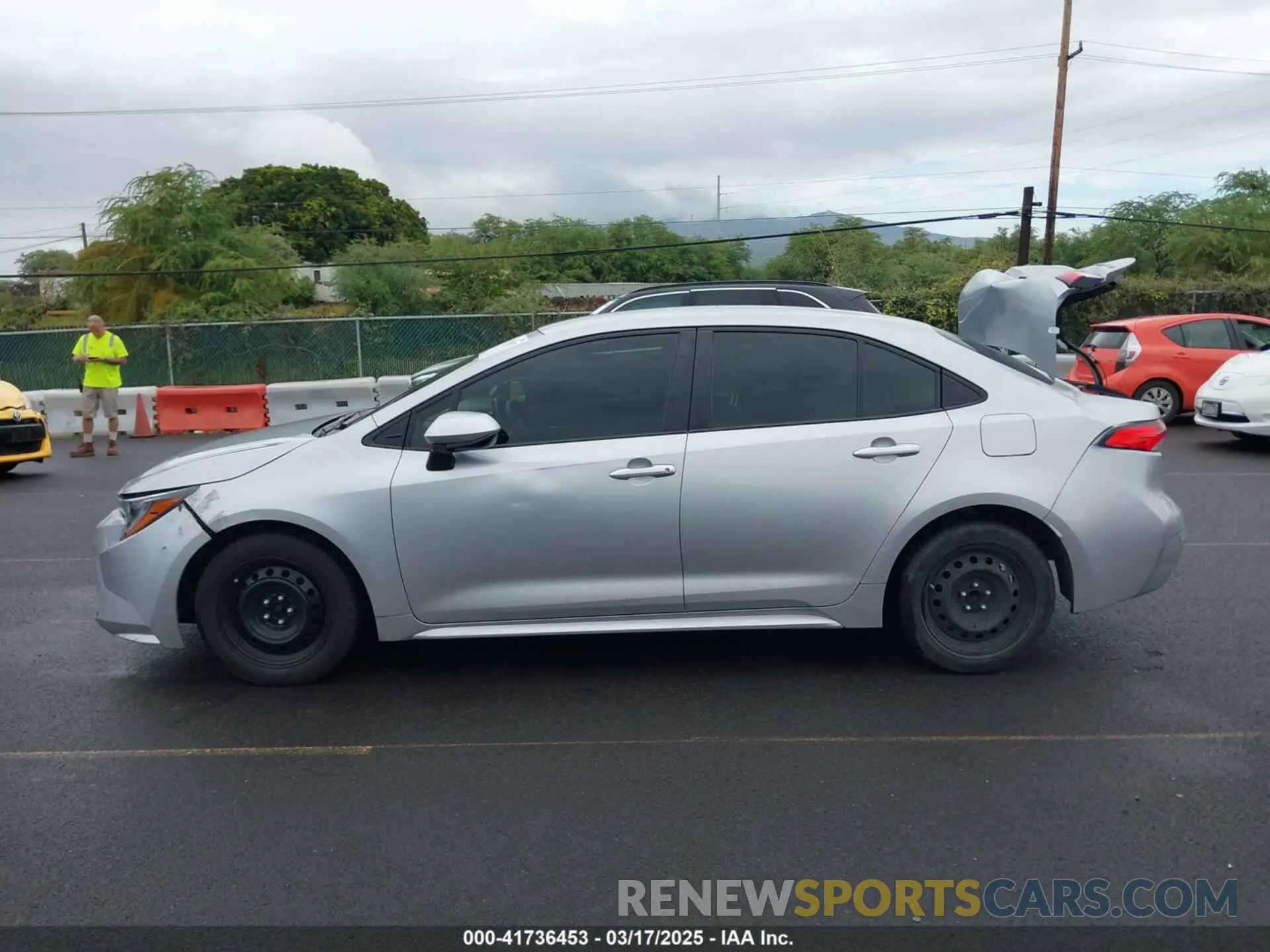 14 Photograph of a damaged car JTDEPRAE2LJ026338 TOYOTA COROLLA 2020