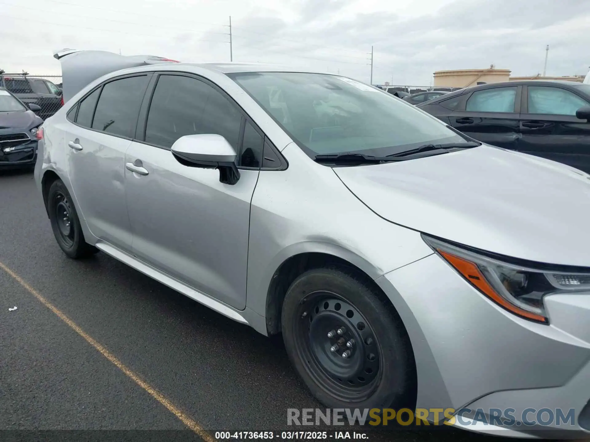 18 Photograph of a damaged car JTDEPRAE2LJ026338 TOYOTA COROLLA 2020