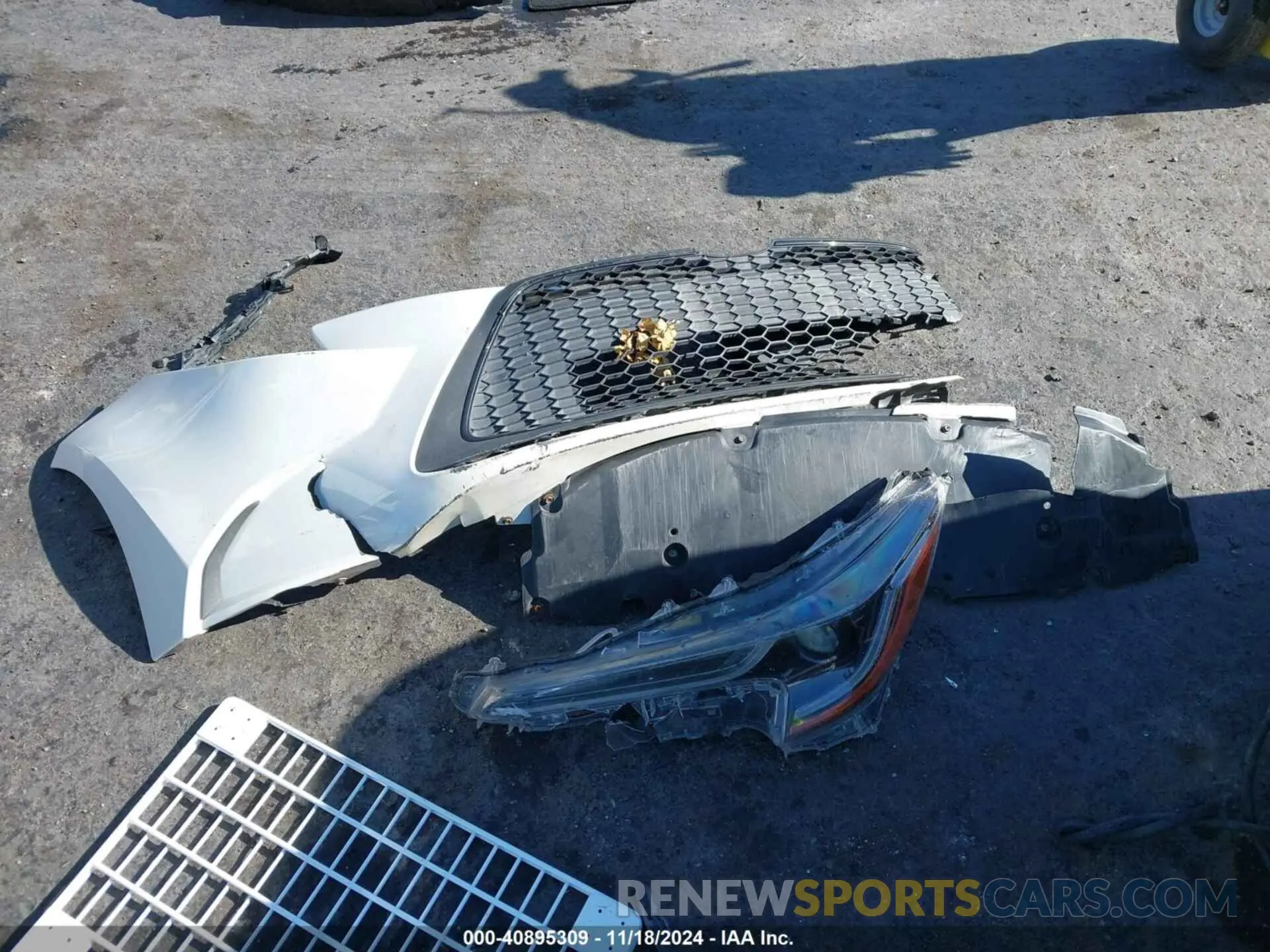 12 Photograph of a damaged car JTDEPRAE2LJ052776 TOYOTA COROLLA 2020