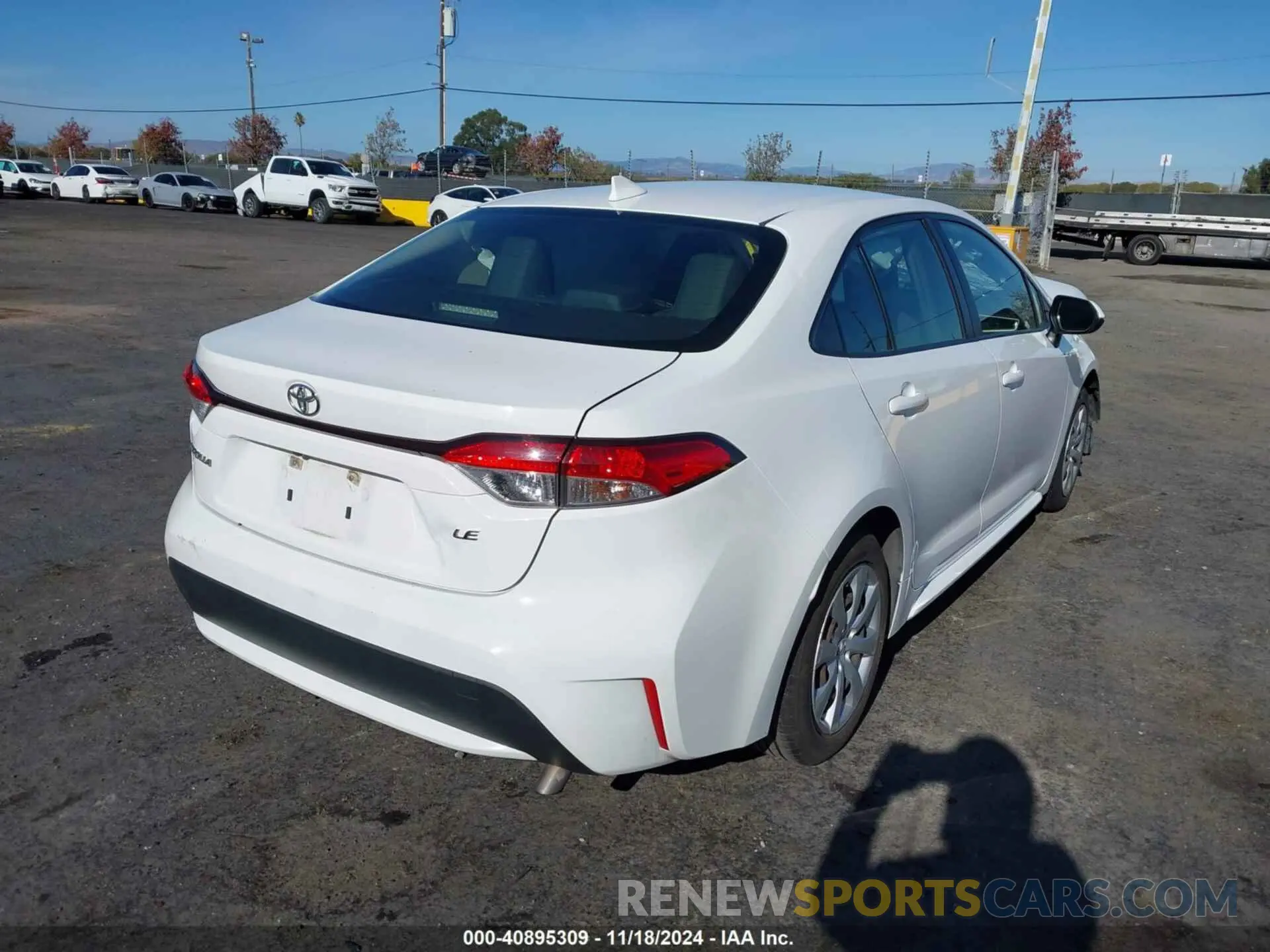 4 Photograph of a damaged car JTDEPRAE2LJ052776 TOYOTA COROLLA 2020