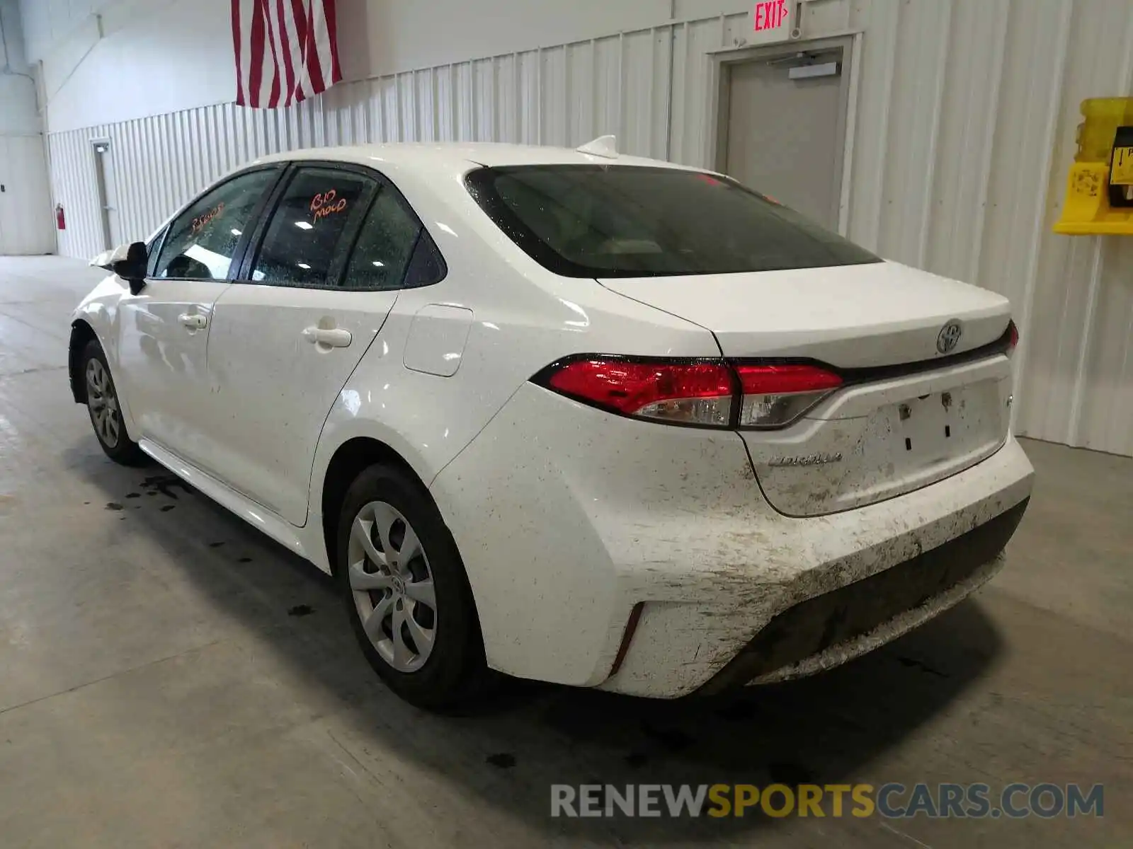 3 Photograph of a damaged car JTDEPRAE2LJ069643 TOYOTA COROLLA 2020